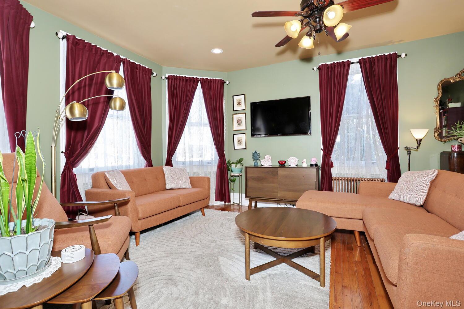 7 Clinton Place, Suffern, NY 10901