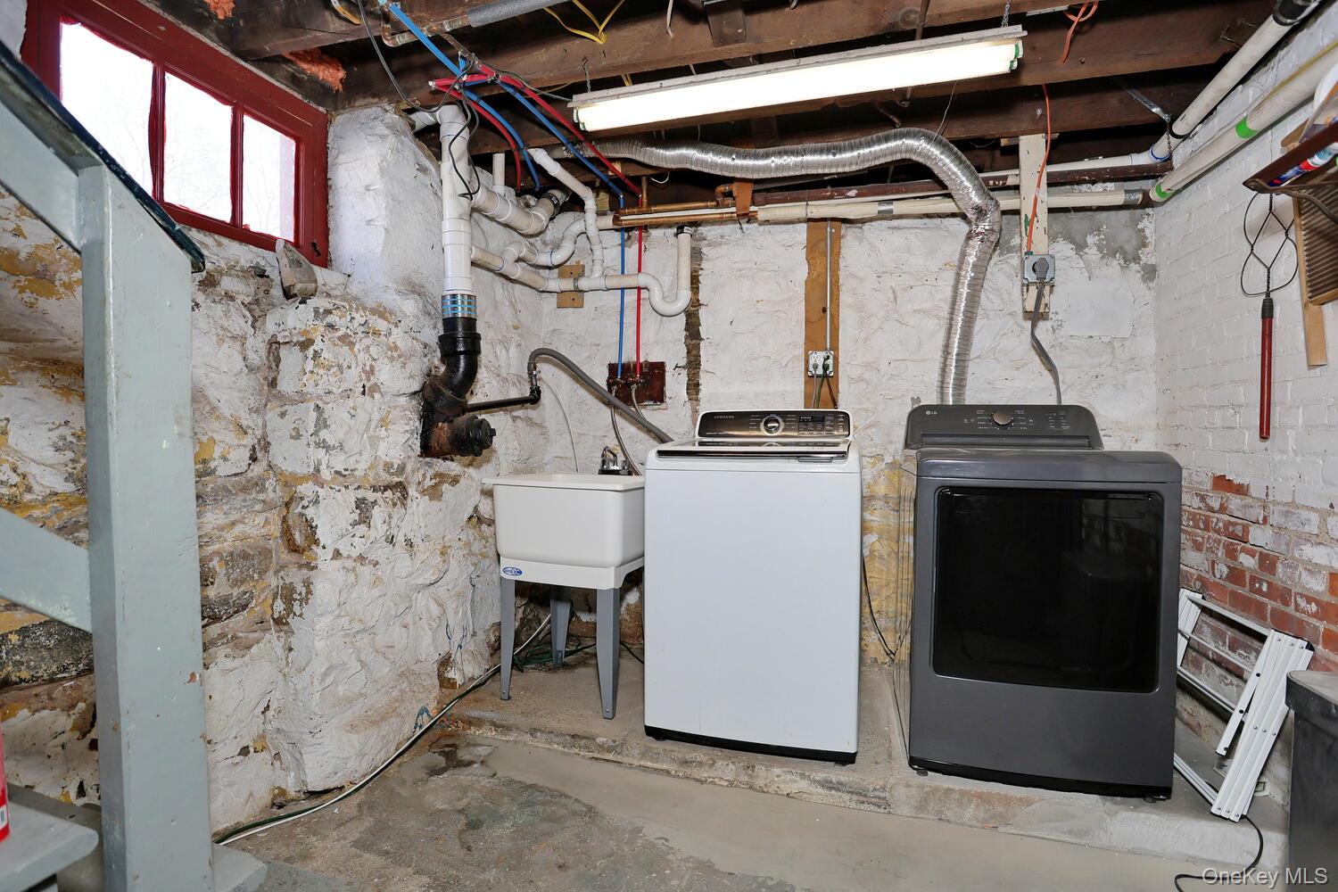 7 Clinton Place, Suffern, NY 10901