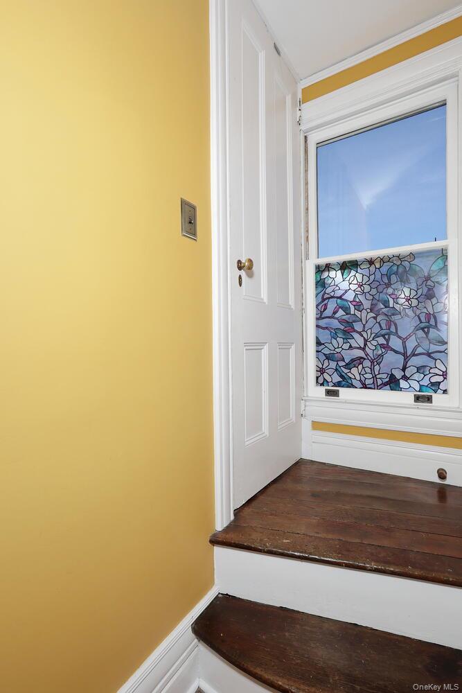 7 Clinton Place, Suffern, NY 10901