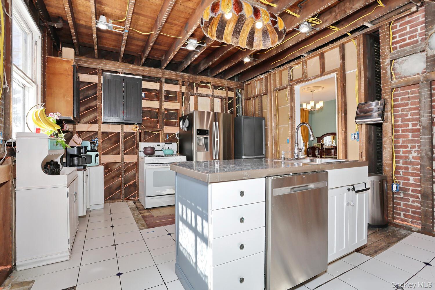 7 Clinton Place, Suffern, NY 10901