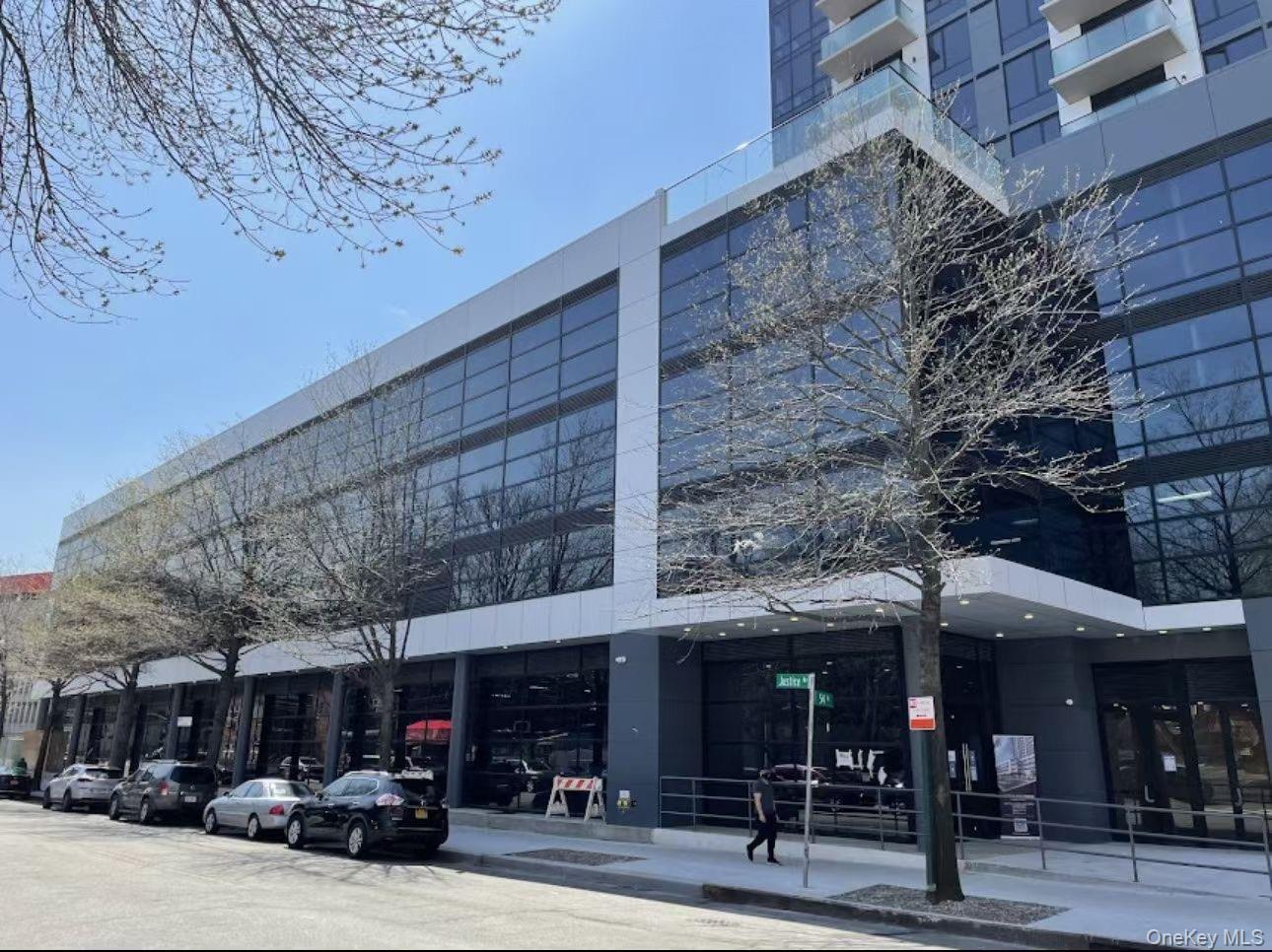 8808 Justice Avenue # 17J, Elmhurst, NY 11373