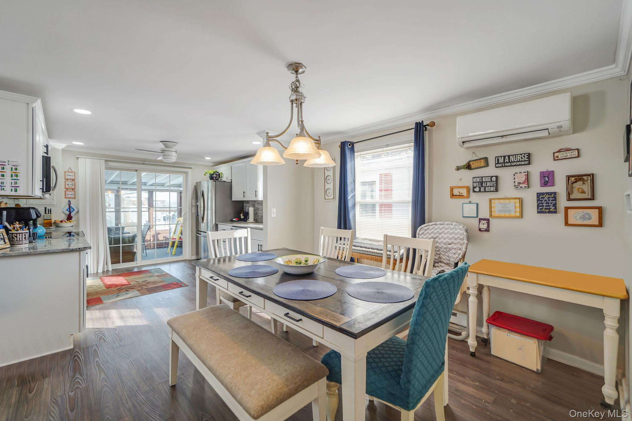 126 Village Circle W, Manorville, NY 11949