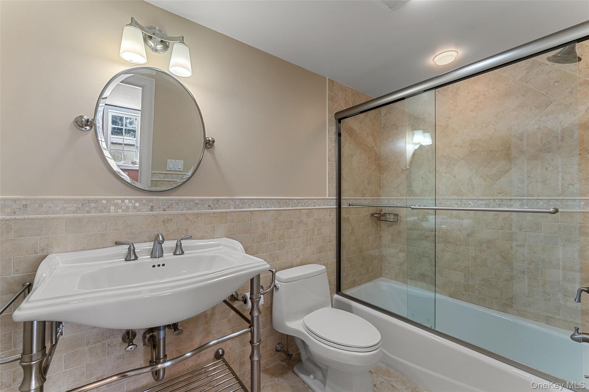 7 Lenox Place, Scarsdale, NY 10583