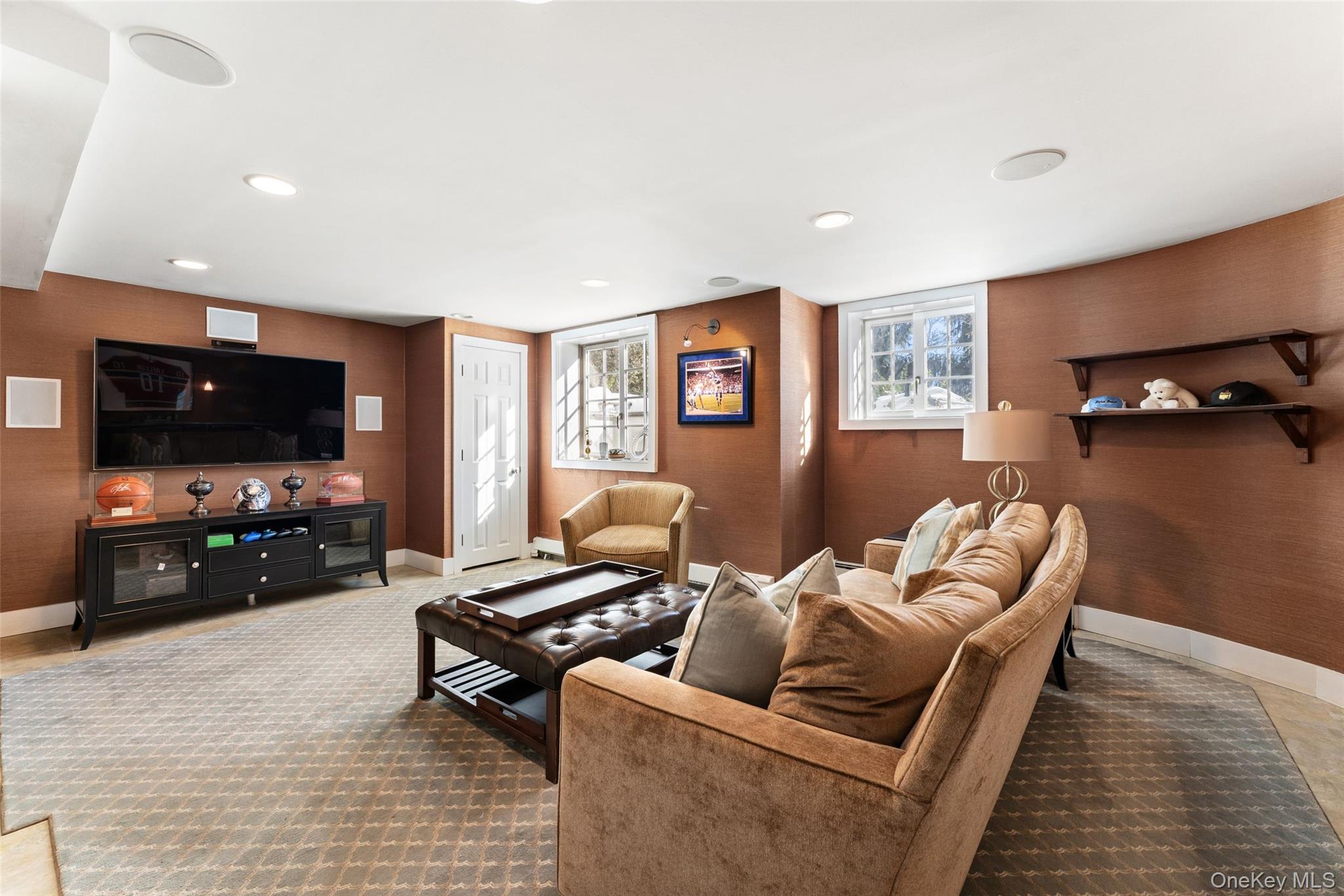 7 Lenox Place, Scarsdale, NY 10583