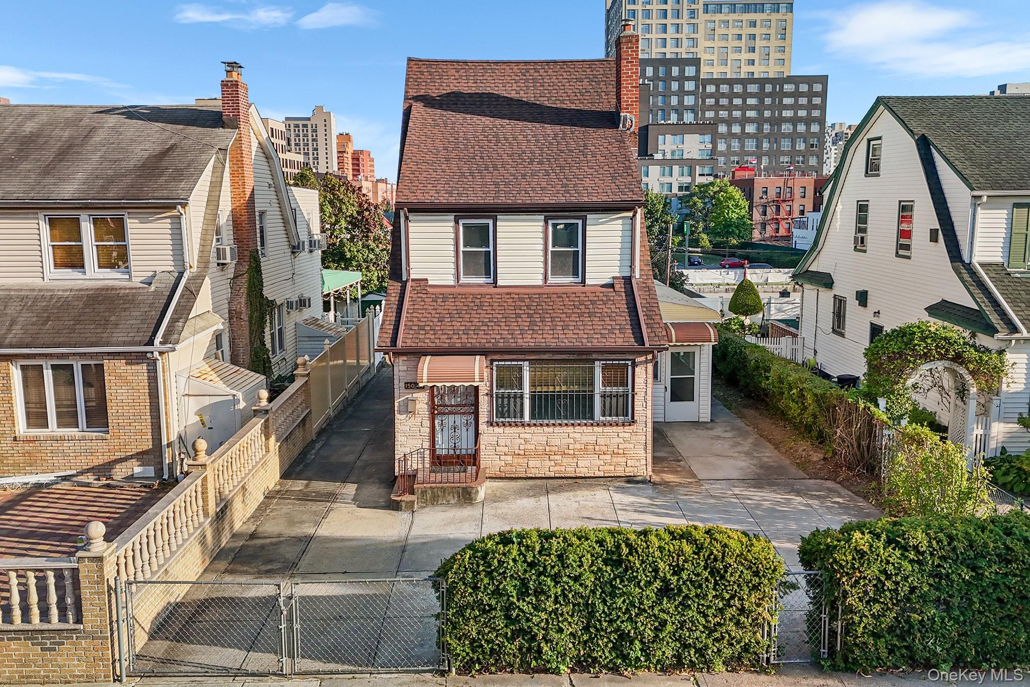 150-44 87th Road, Briarwood, NY 11432