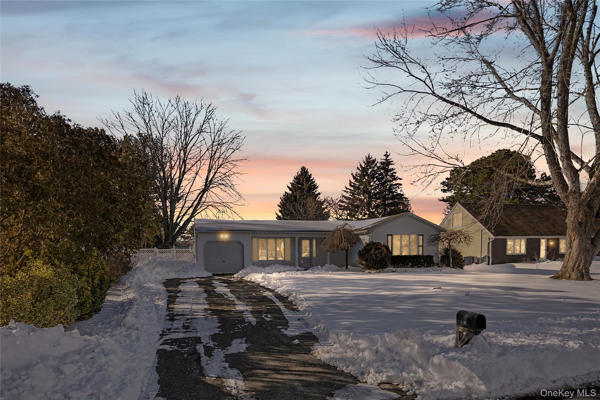 18 Woodbrook Drive, Ridge, NY 11961