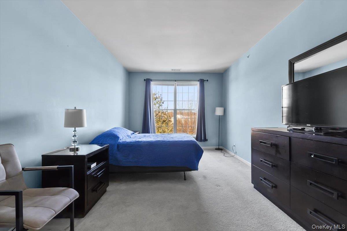 612 Saratoga Lane, Fishkill, NY 12524