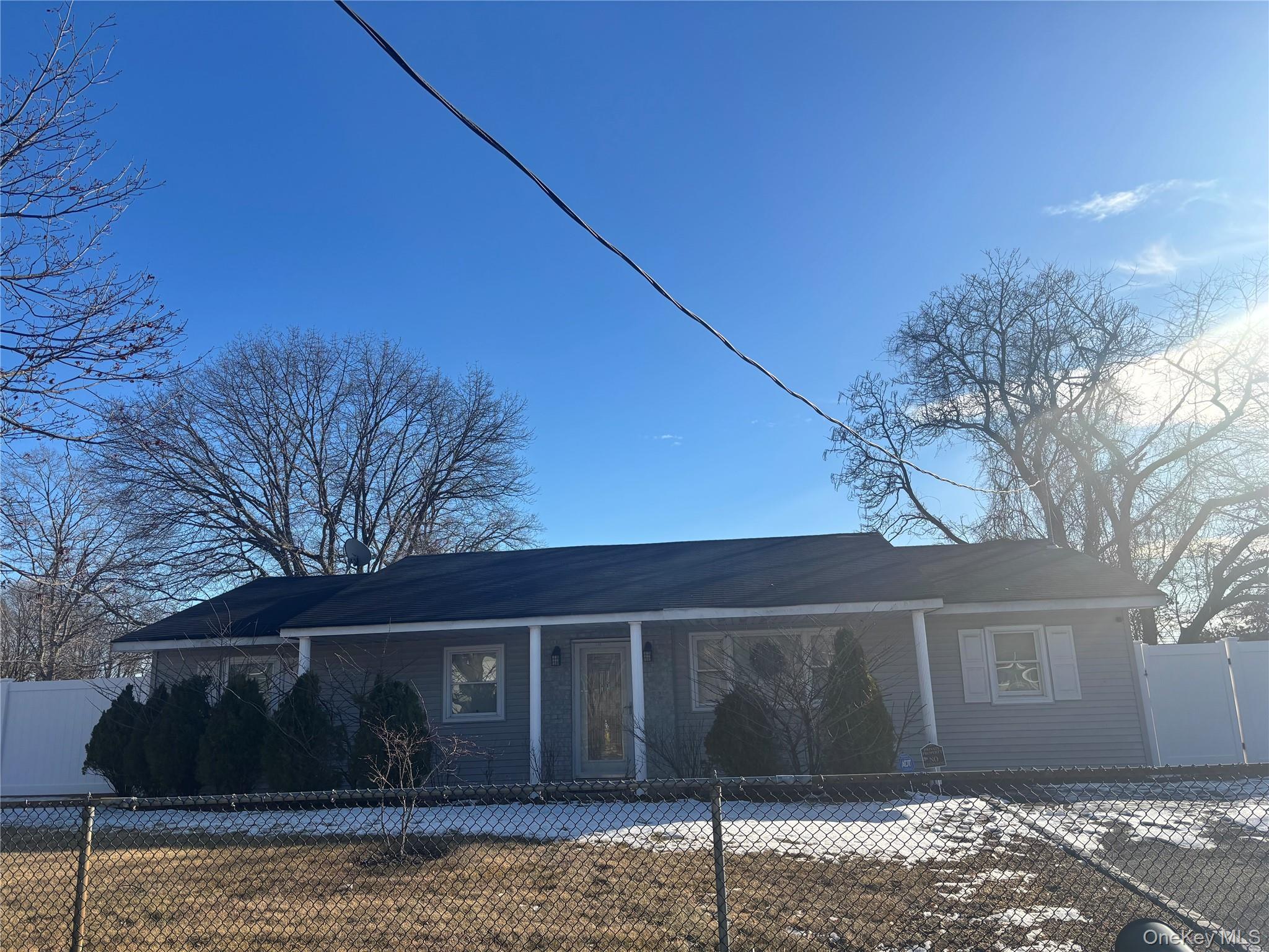 Amityville, NY 11701