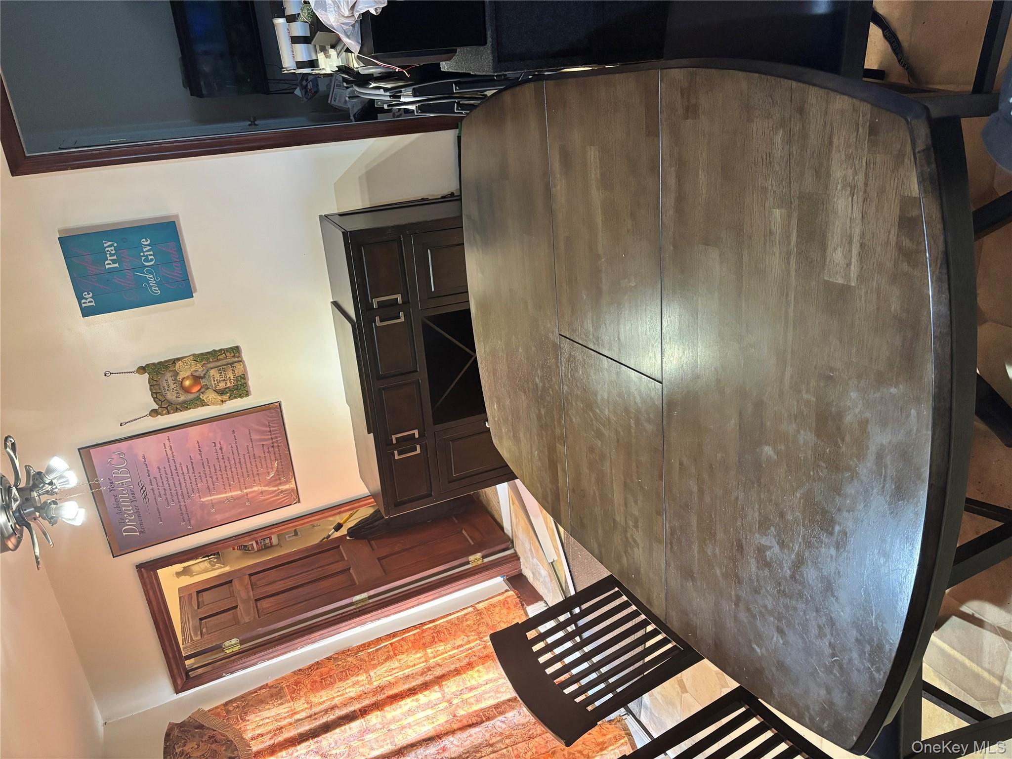 Amityville, NY 11701