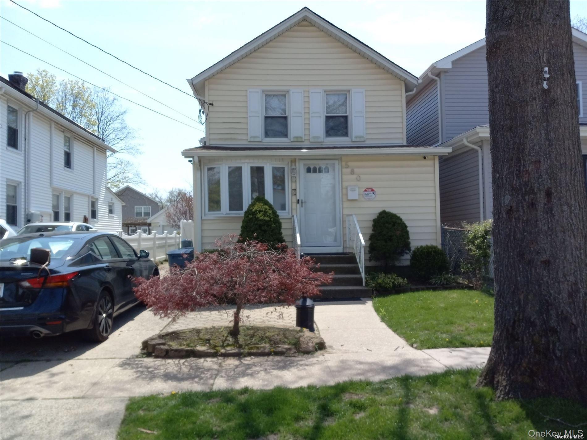 580 Maple Street, West Hempstead, NY 11552