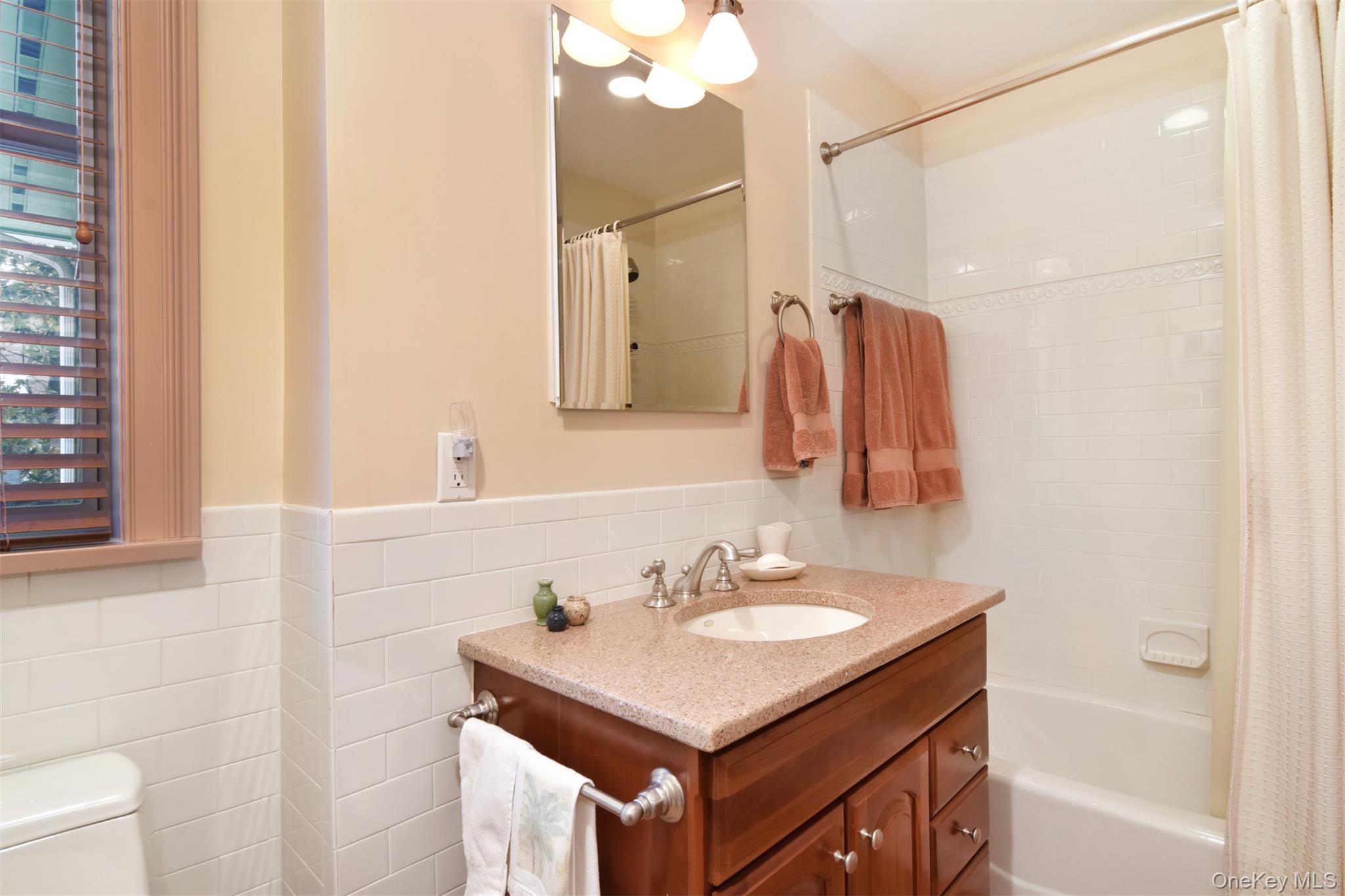 8 Barney Park, Irvington, NY 10533