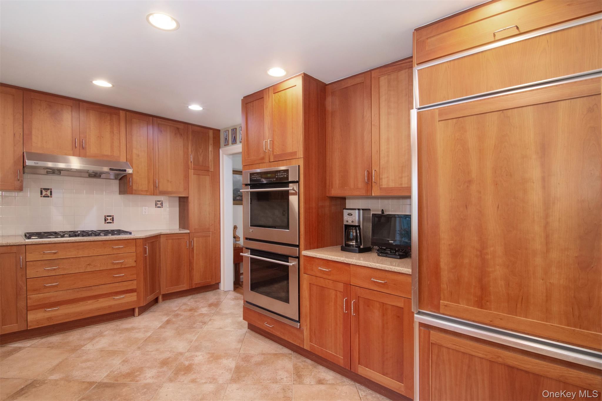 8 Barney Park, Irvington, NY 10533