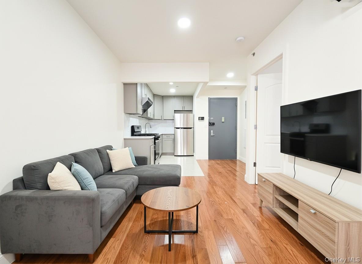 141-15 Cherry Avenue # 3C, Flushing, NY 11355