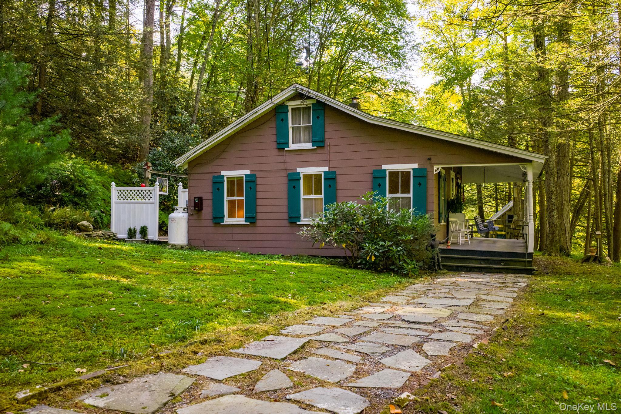 2 Shingle Kill Court, Sparrowbush, NY 12780