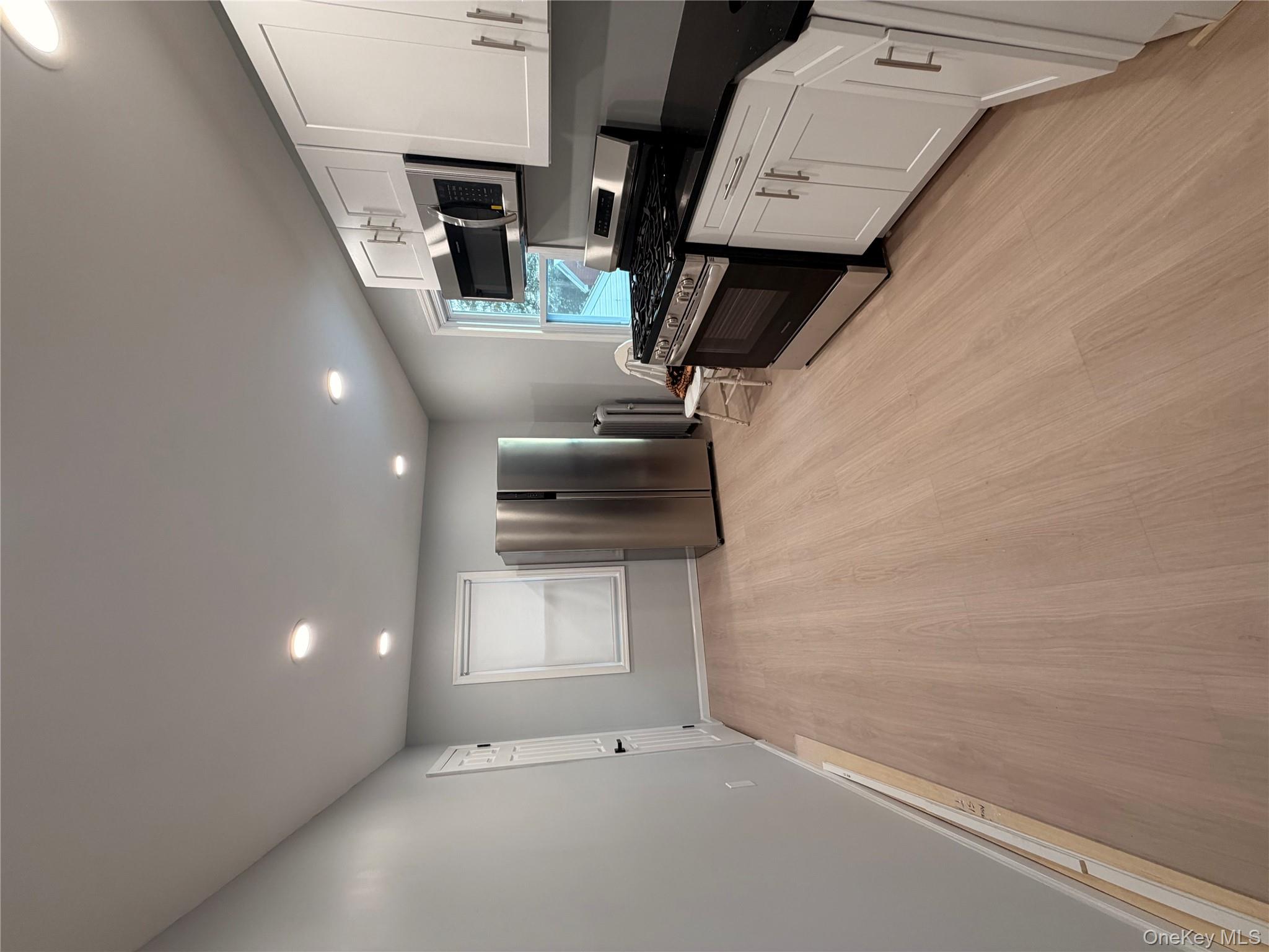 14 Spooner Street, Floral Park, NY 11001