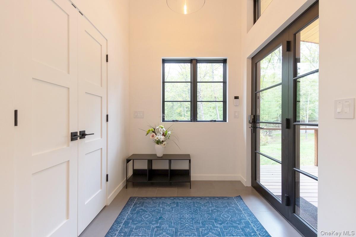 10 Hidden Mountain Lane, Stone Ridge, NY 12484