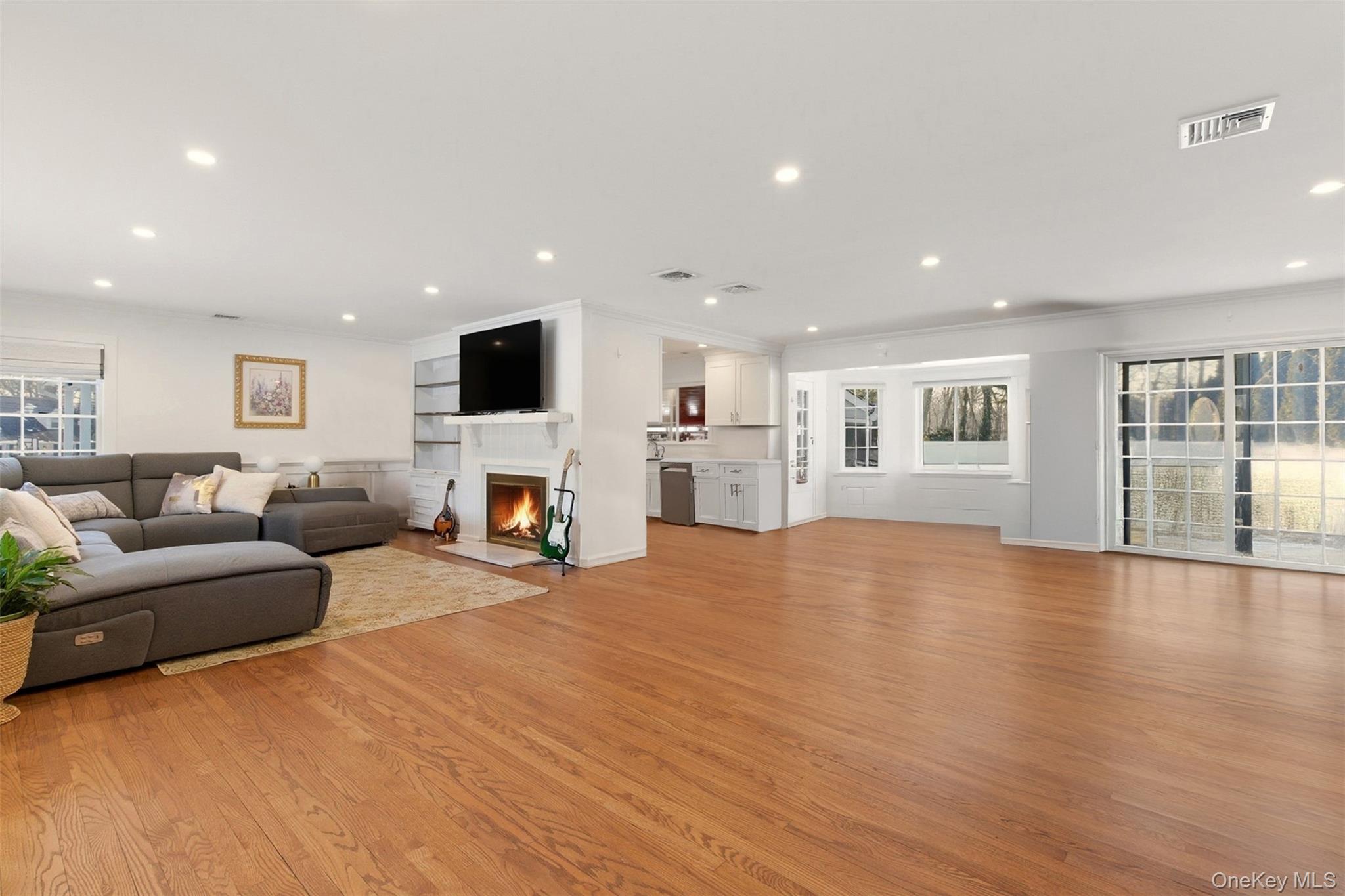 34 Mayfair Drive, Huntington, NY 11743