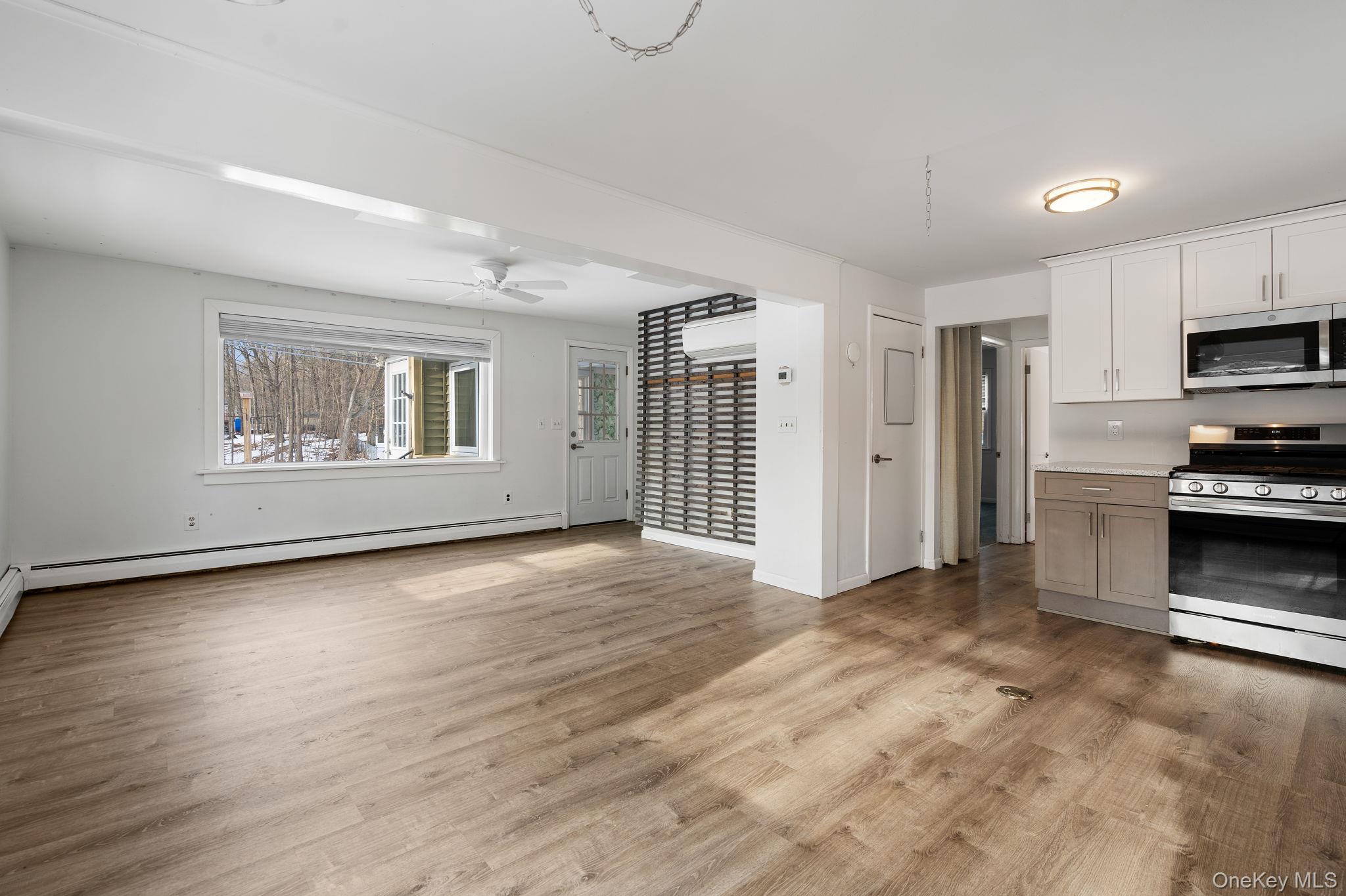 476 Coldenham Road, Walden, NY 12586