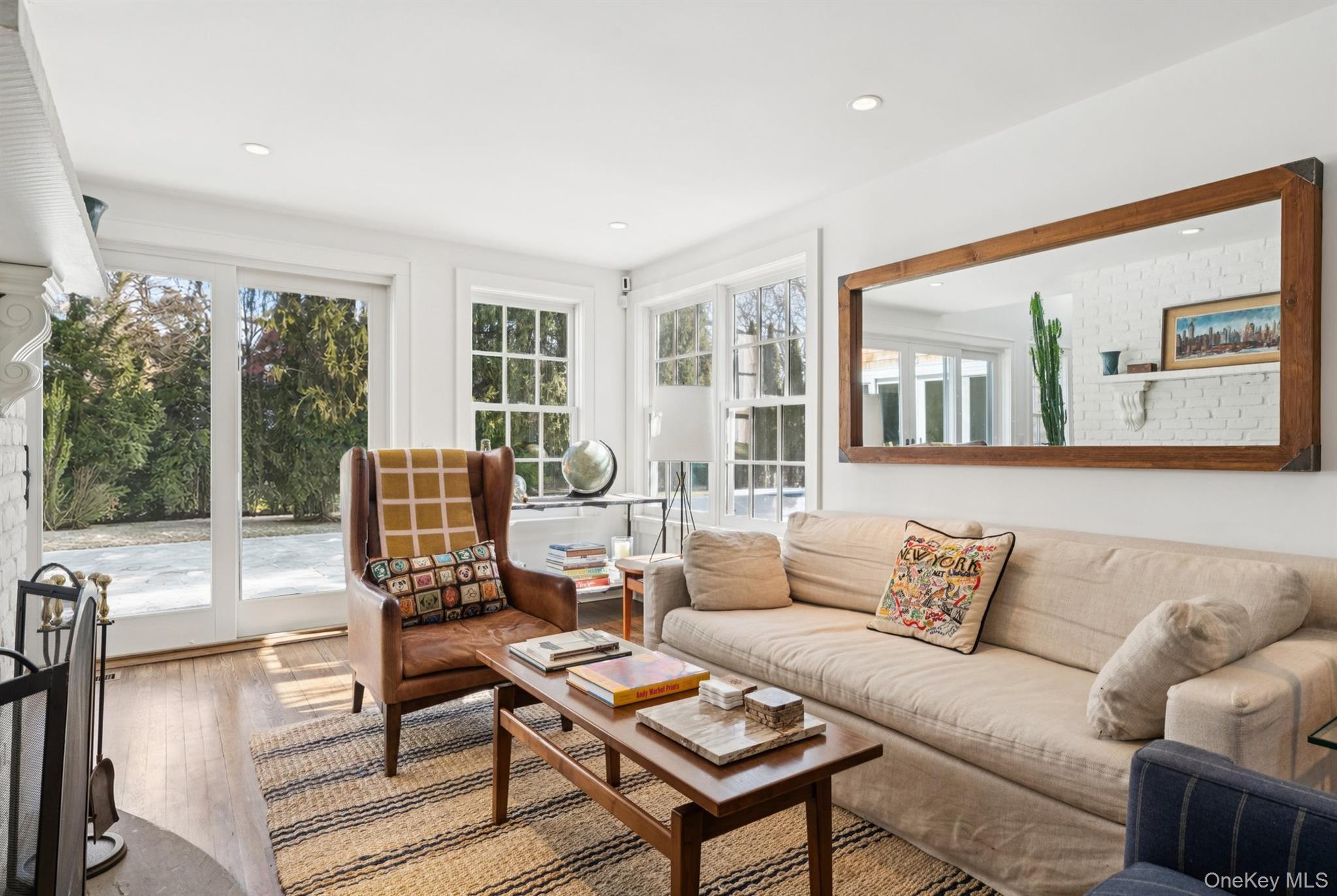 9 Wallace Lane, Brookhaven, NY 11719