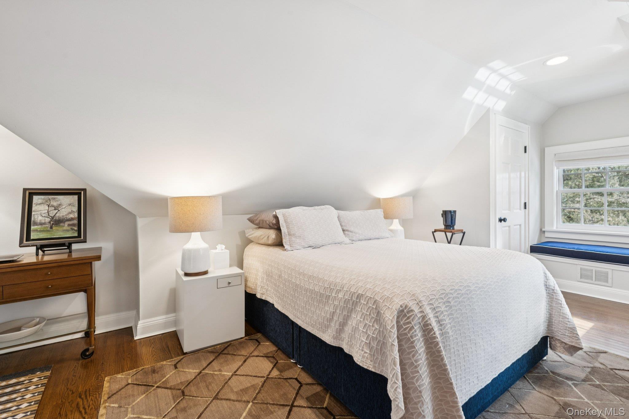 9 Wallace Lane, Brookhaven, NY 11719