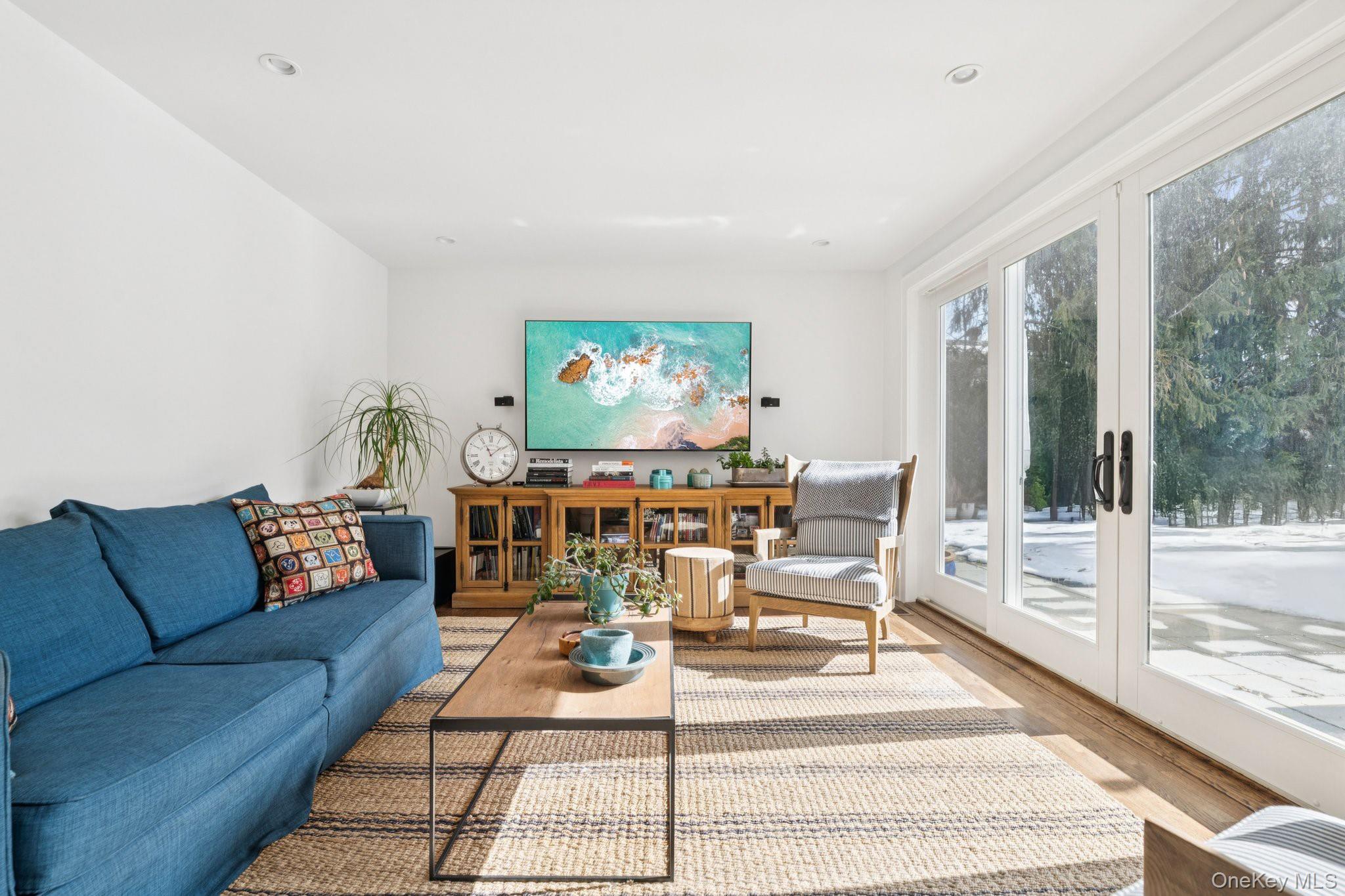 9 Wallace Lane, Brookhaven, NY 11719