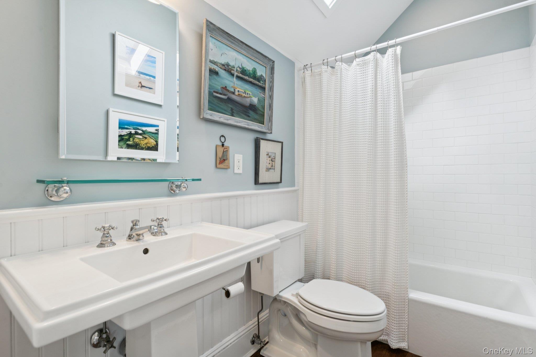 9 Wallace Lane, Brookhaven, NY 11719