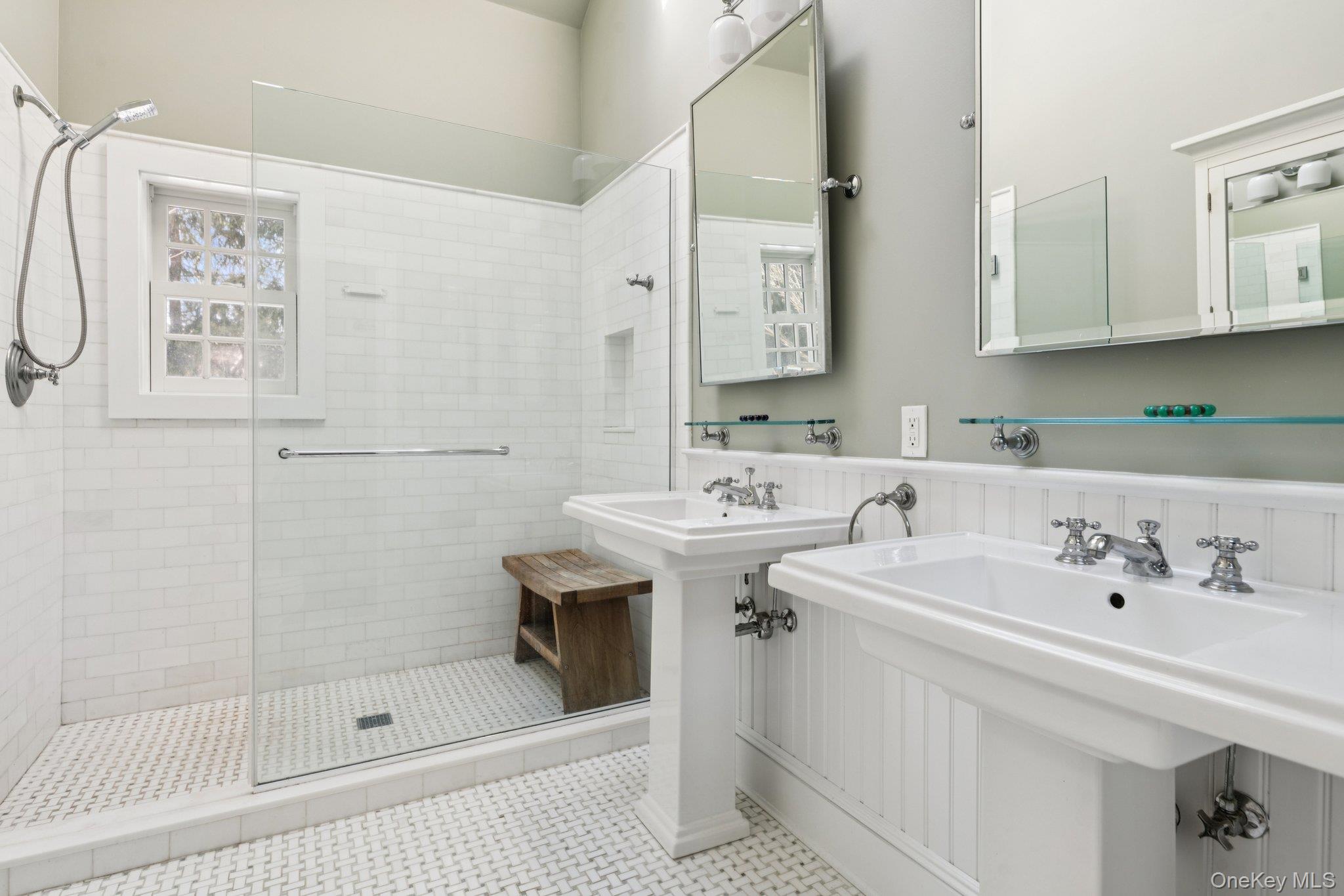 9 Wallace Lane, Brookhaven, NY 11719