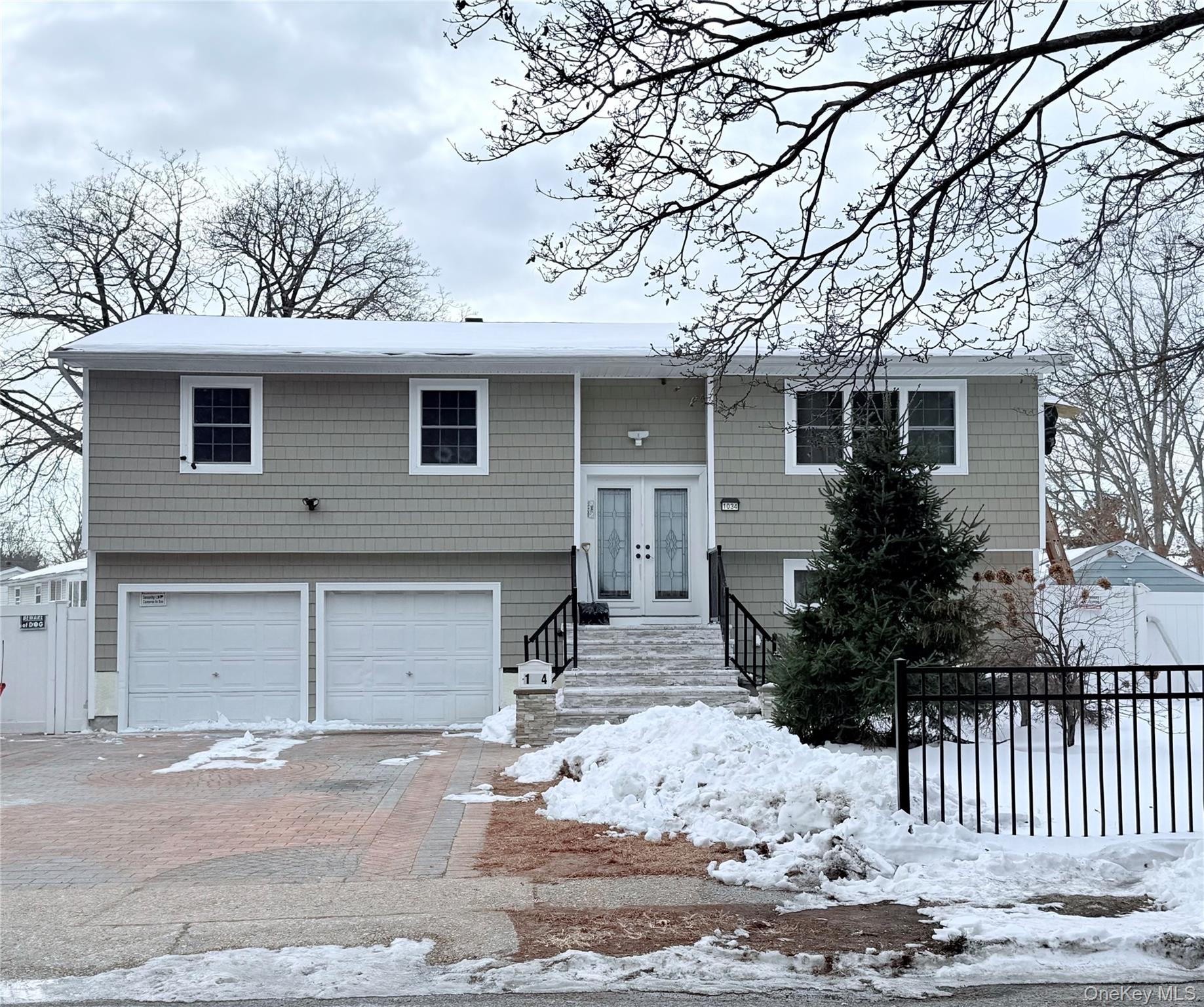 1034 Commack Road, Brentwood, NY 11717