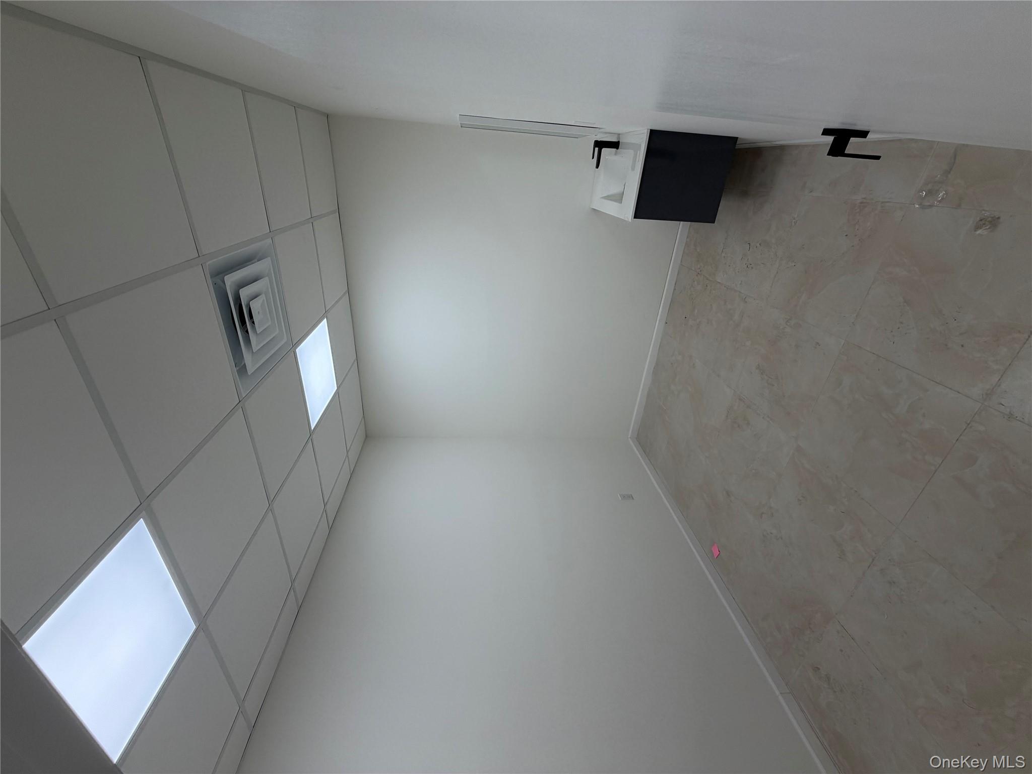 325 Sunrise Highway, Lynbrook, NY 11563