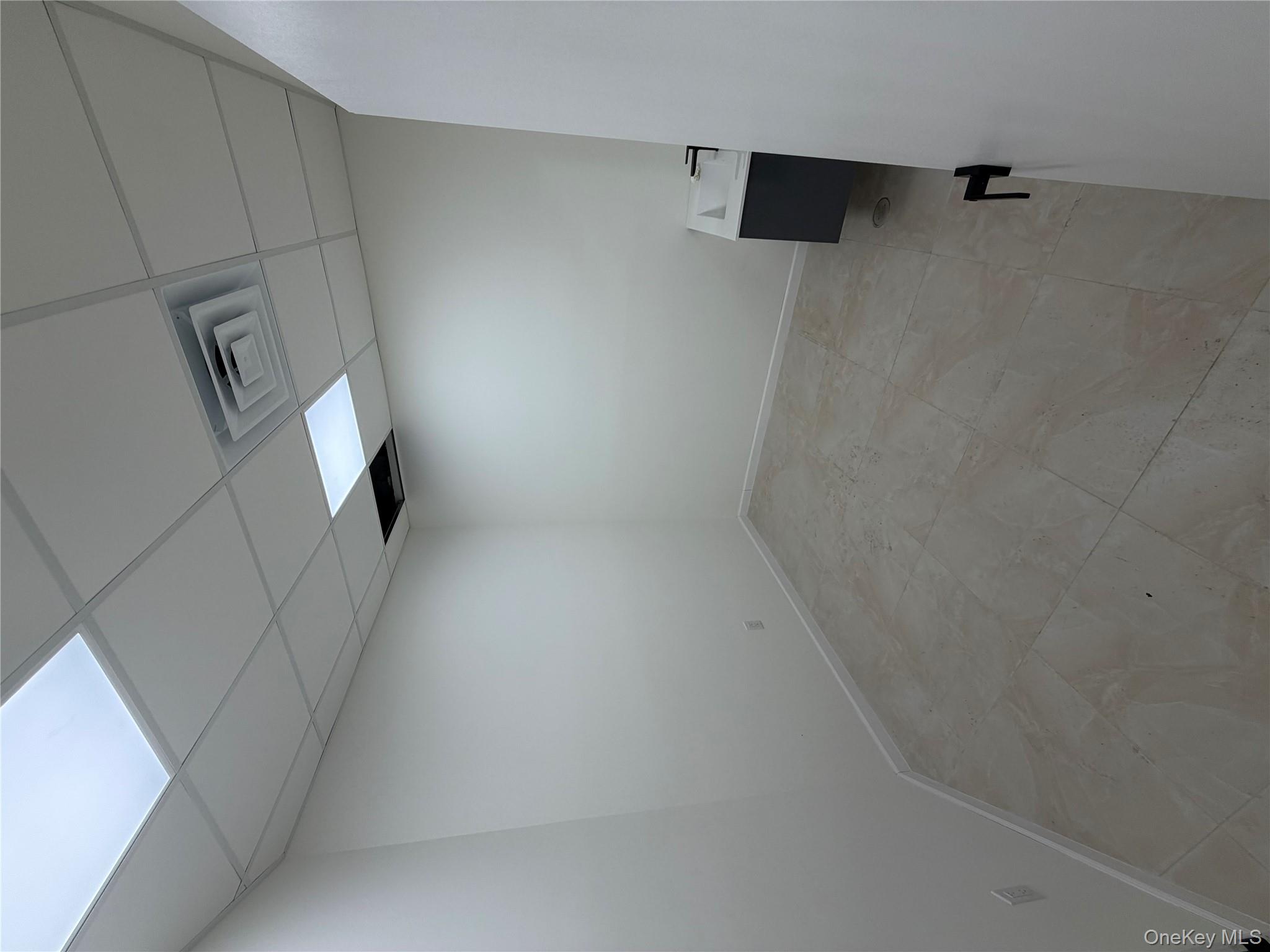 325 Sunrise Highway, Lynbrook, NY 11563