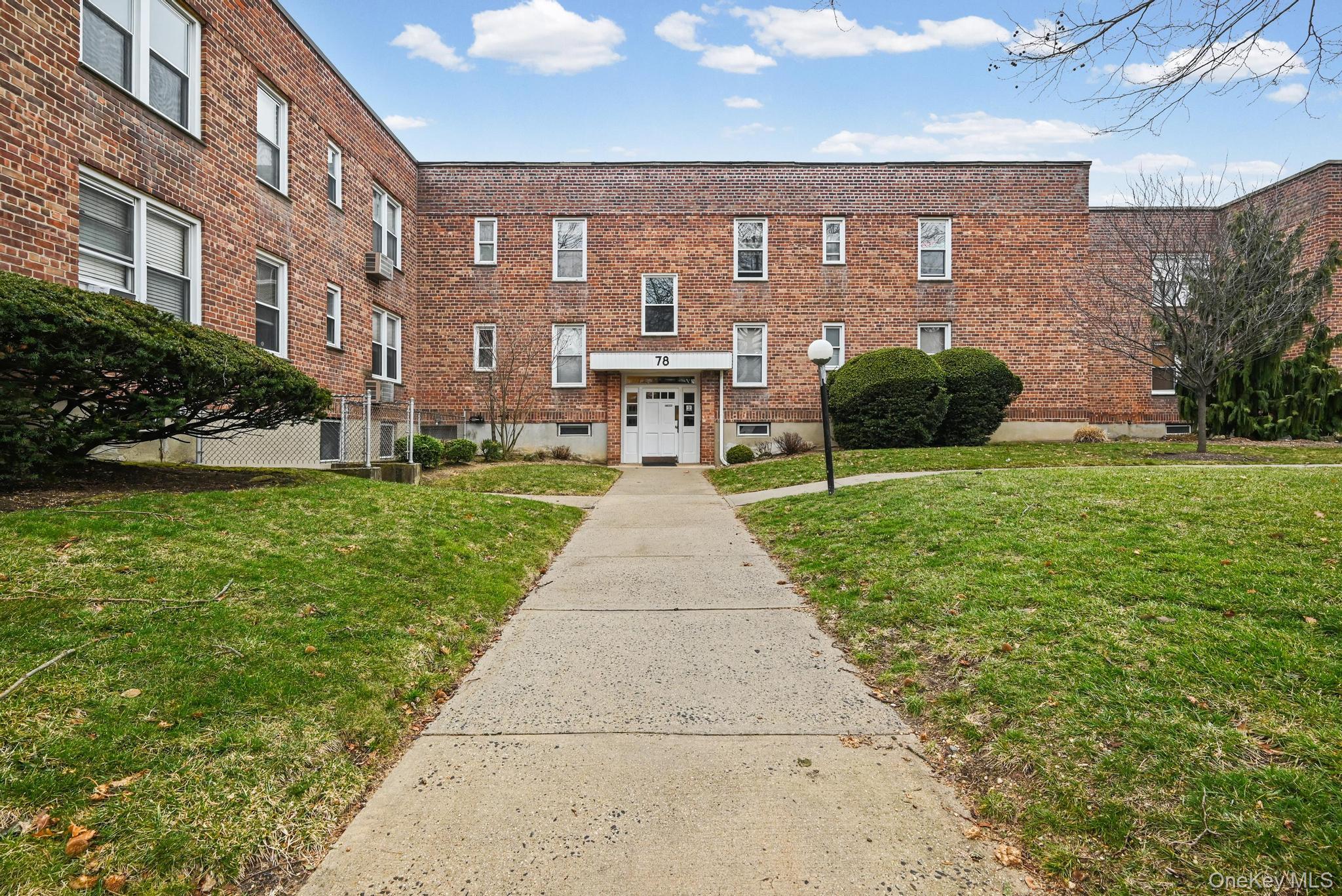 78 Gibson Boulevard # 1B, Valley Stream, NY 11581