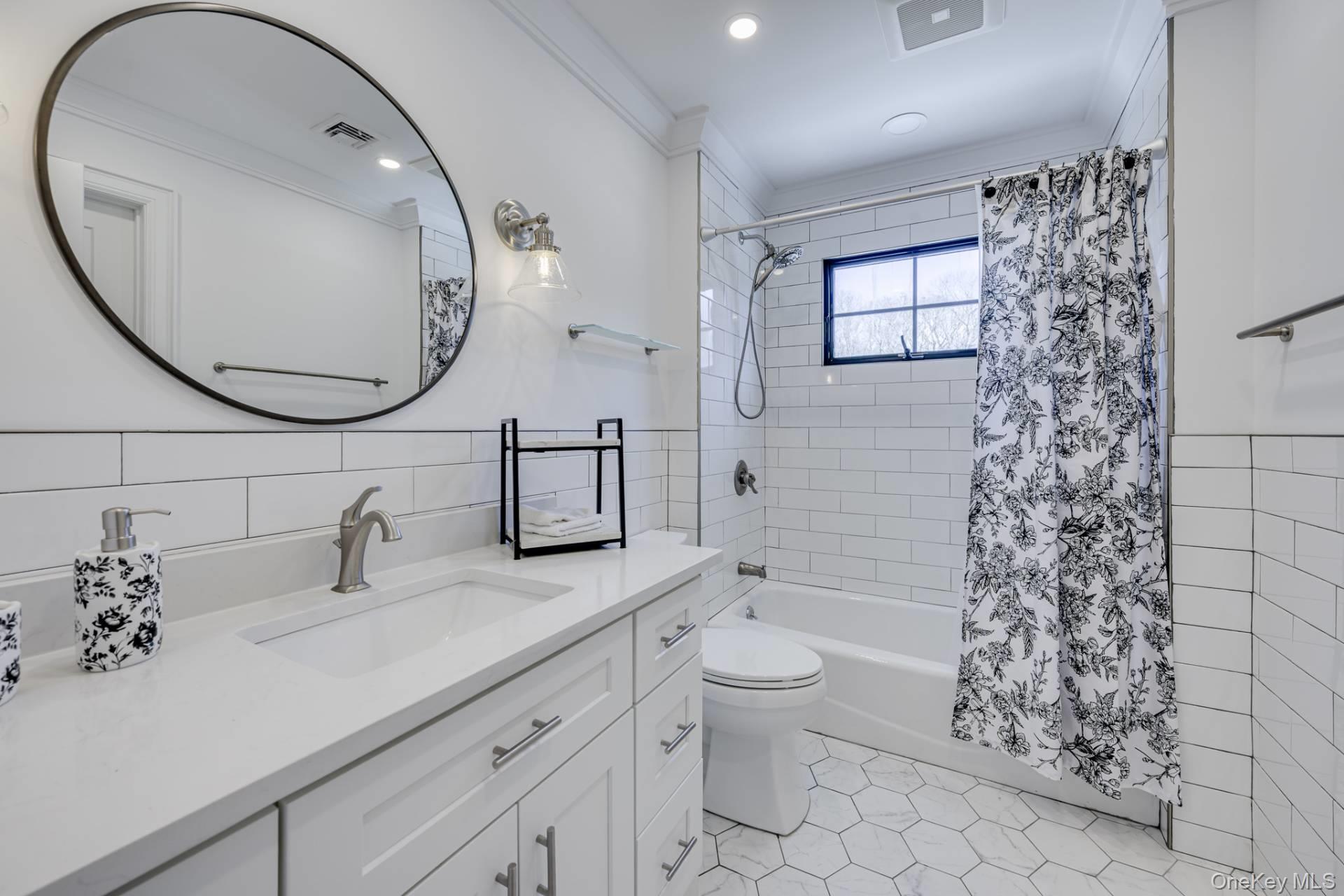 18 Sea Gate Avenue, Westhampton, NY 11977