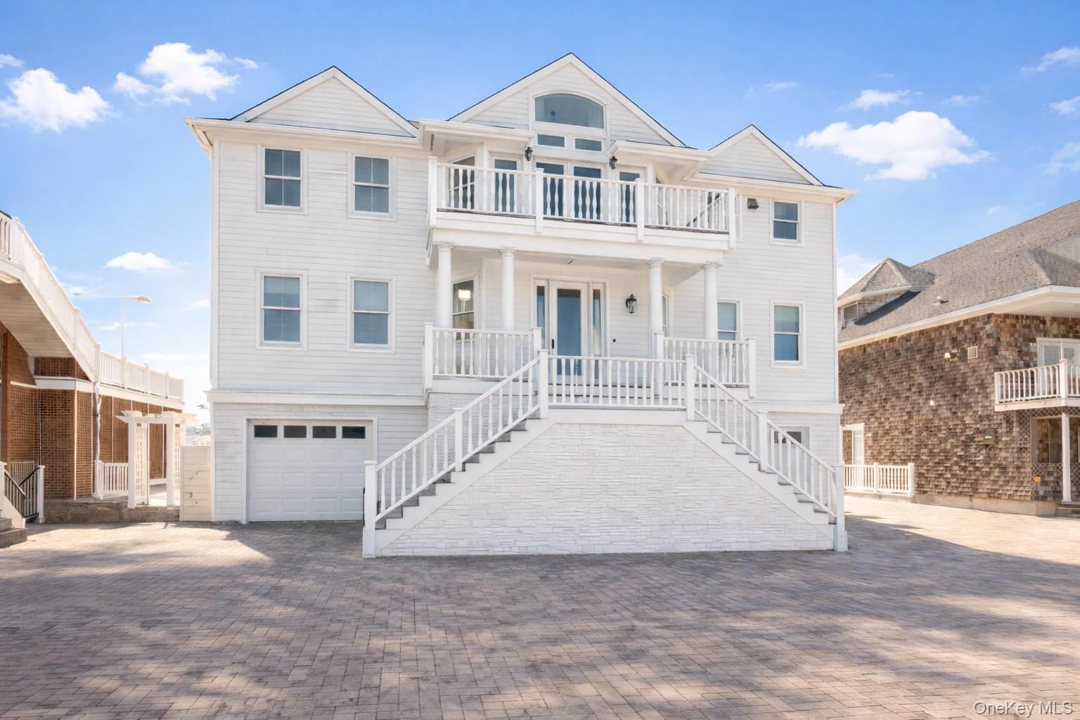 881 Dune Road, Westhampton Dunes, NY 11978