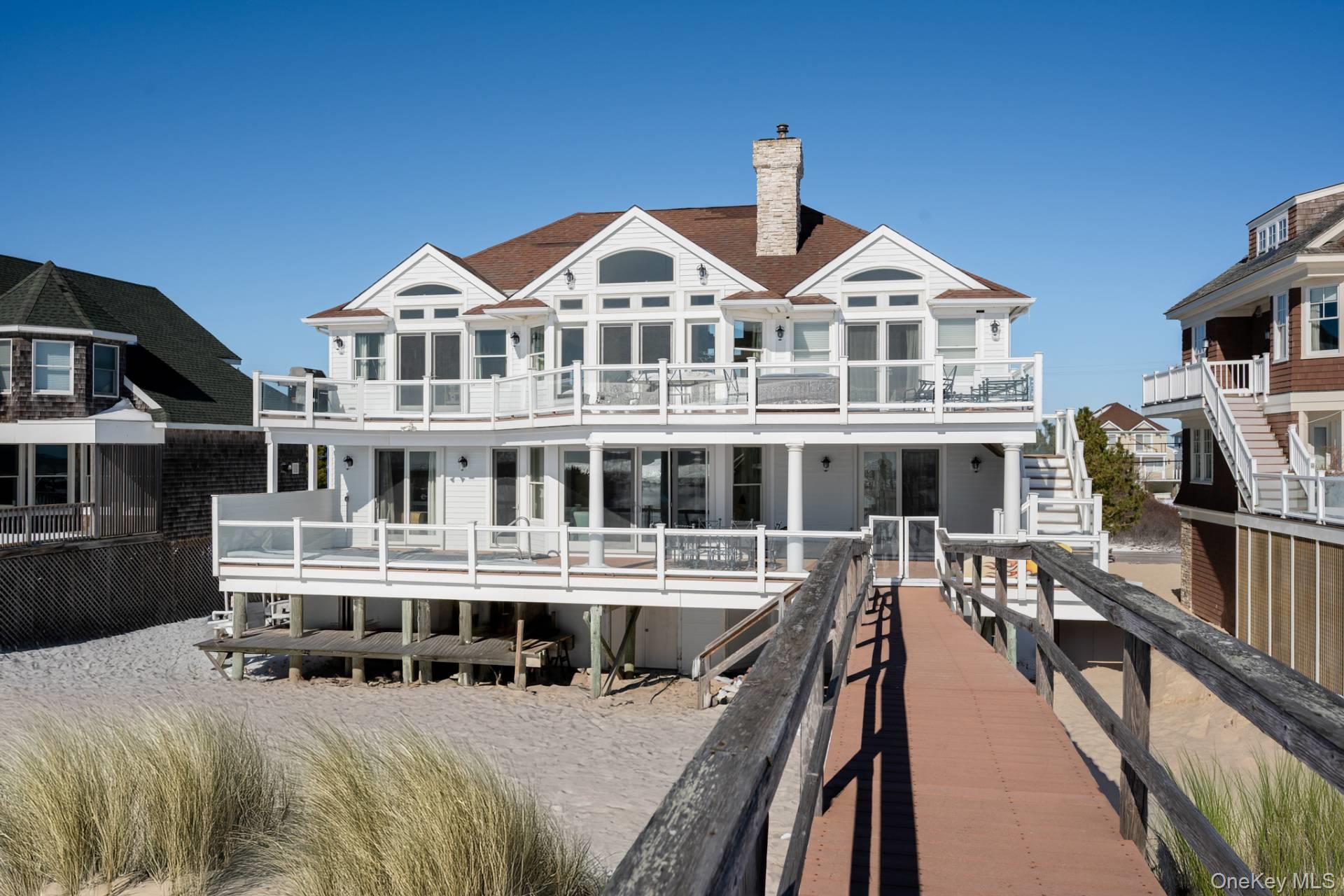 881 Dune Road, Westhampton Dunes, NY 11978