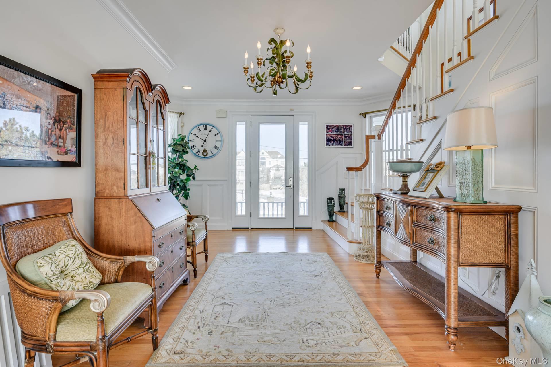 881 Dune Road, Westhampton Dunes, NY 11978