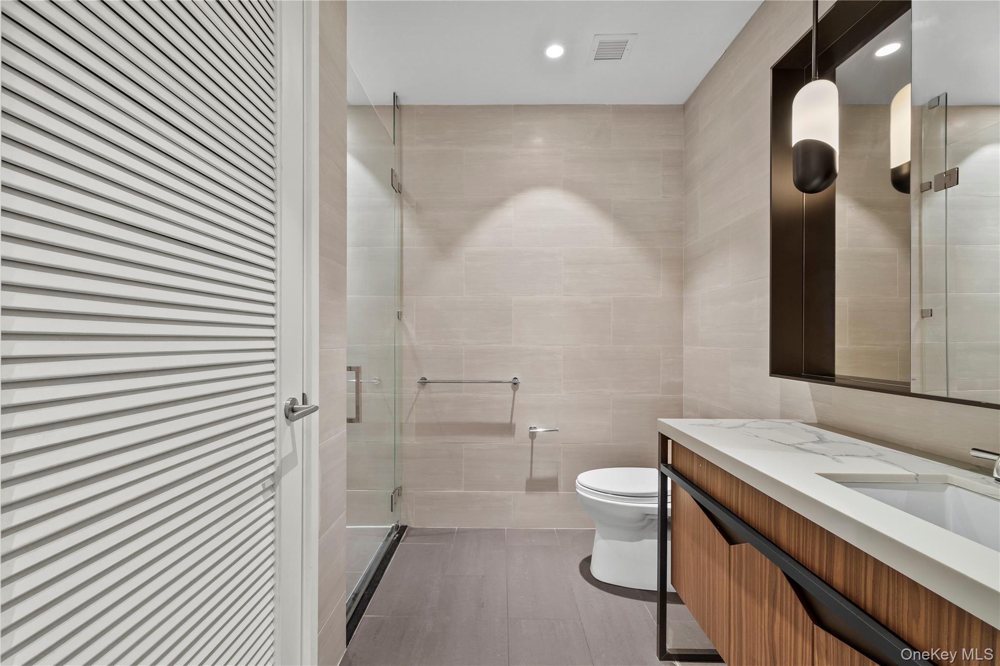 13327 39th Avenue # 3H, Flushing, NY 11354