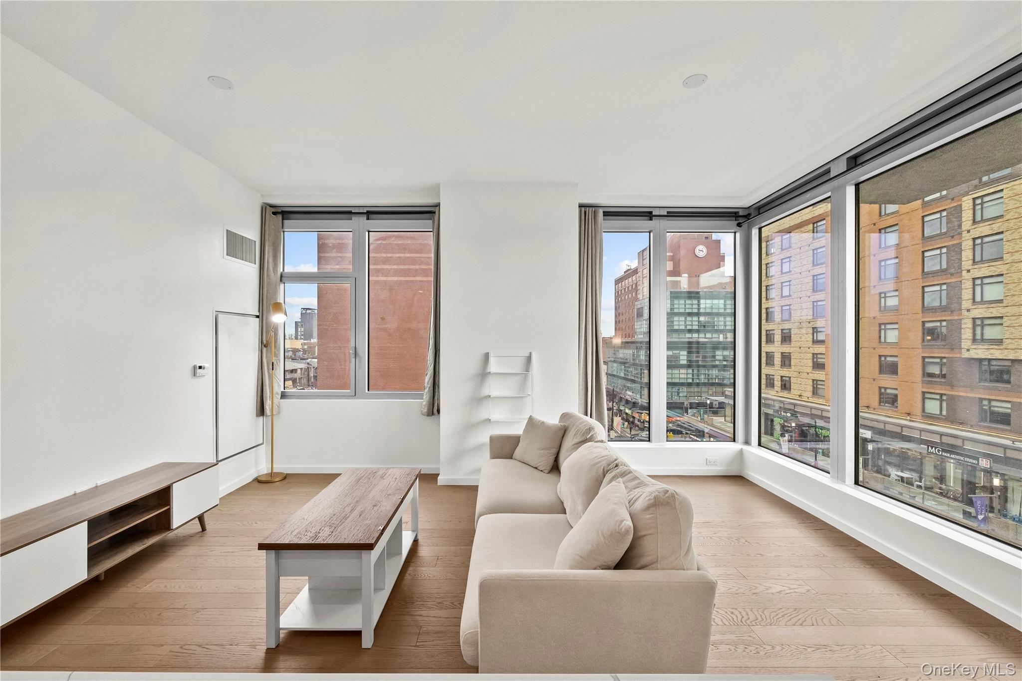 13327 39th Avenue # 3H, Flushing, NY 11354