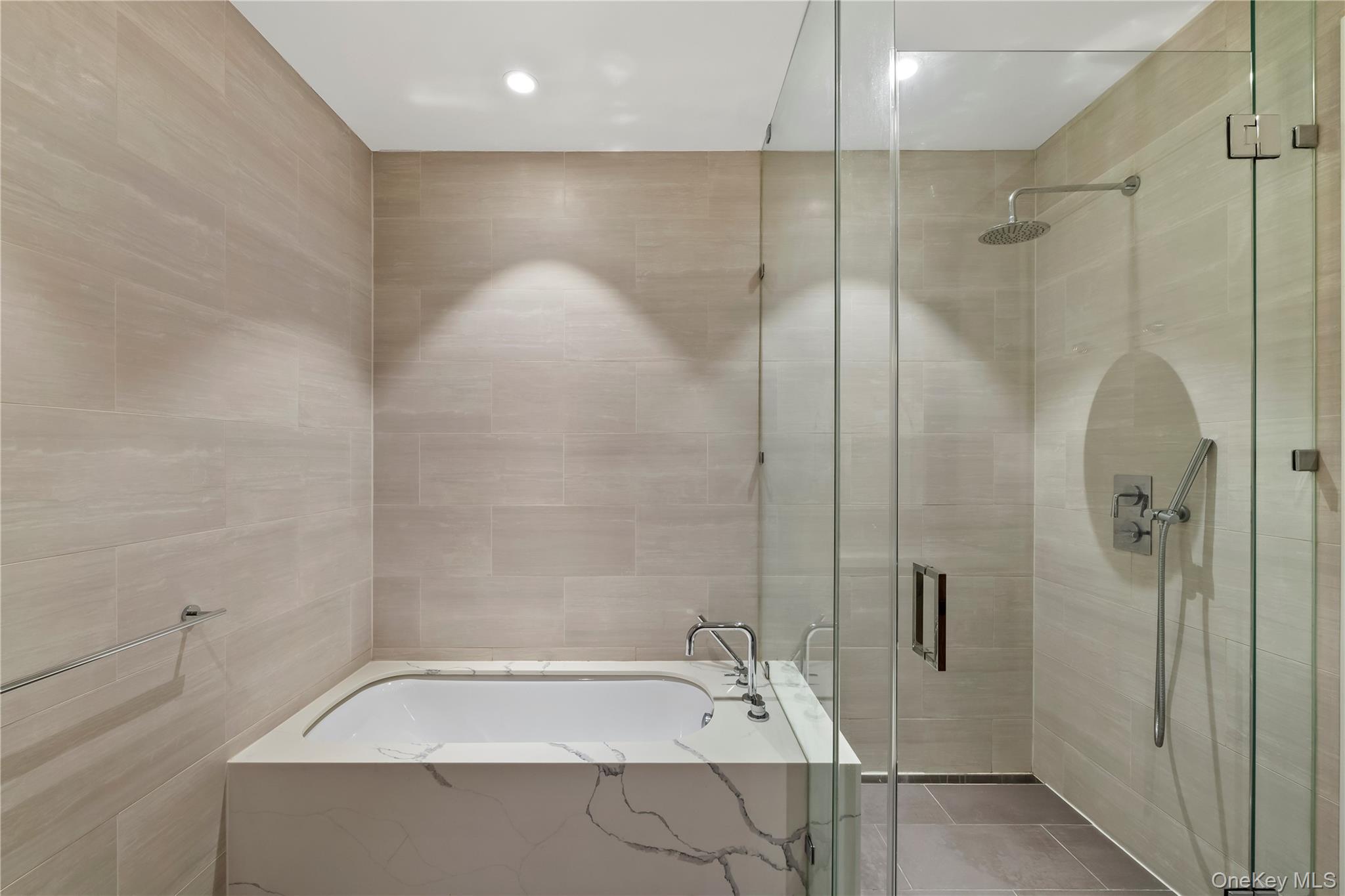 13327 39th Avenue # 3H, Flushing, NY 11354