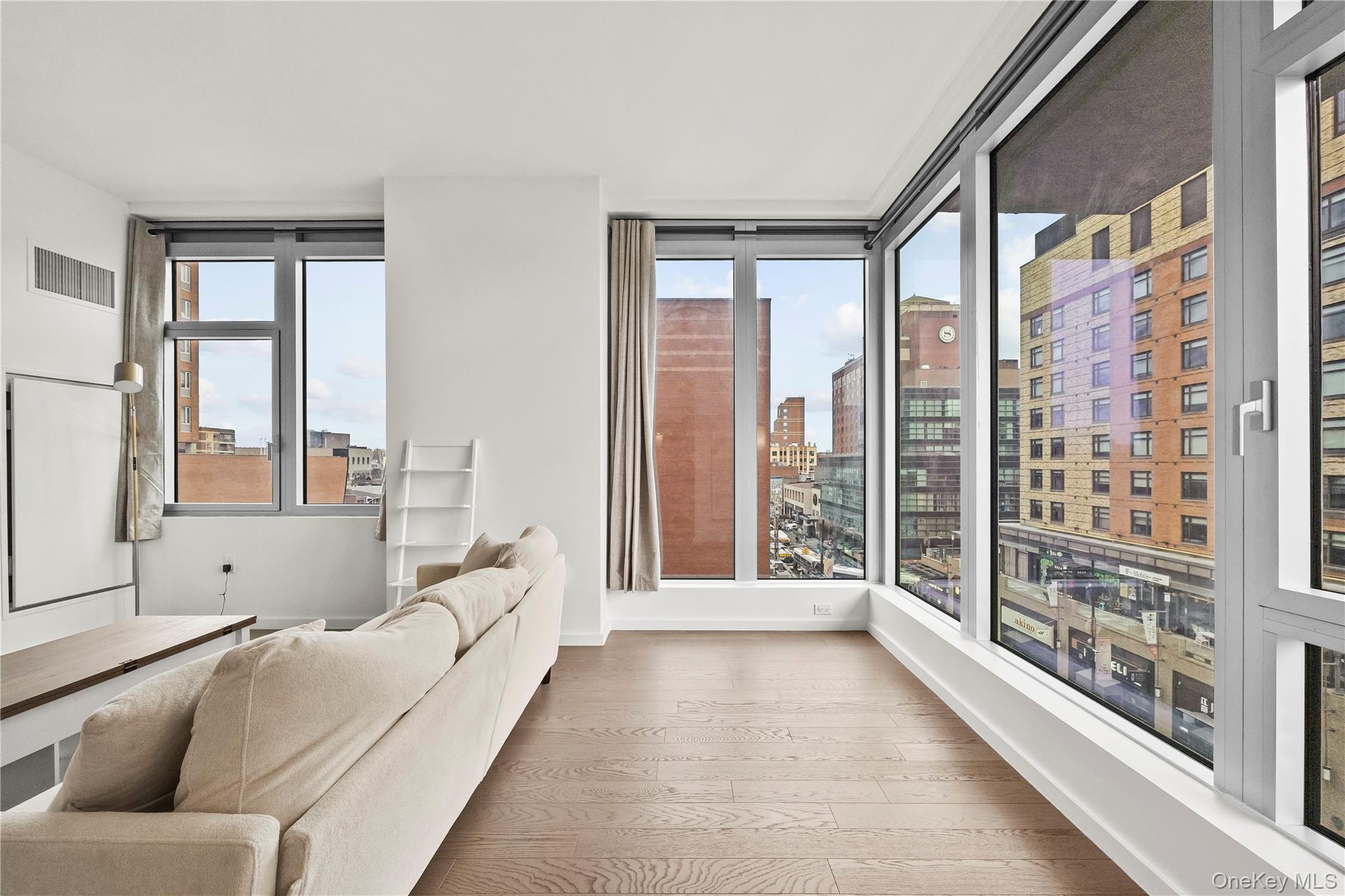 13327 39th Avenue # 3H, Flushing, NY 11354