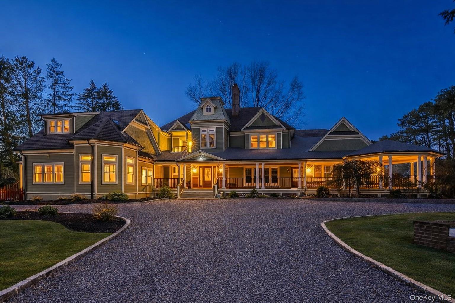 161 Seaman Neck Road, Dix Hills, NY 11746