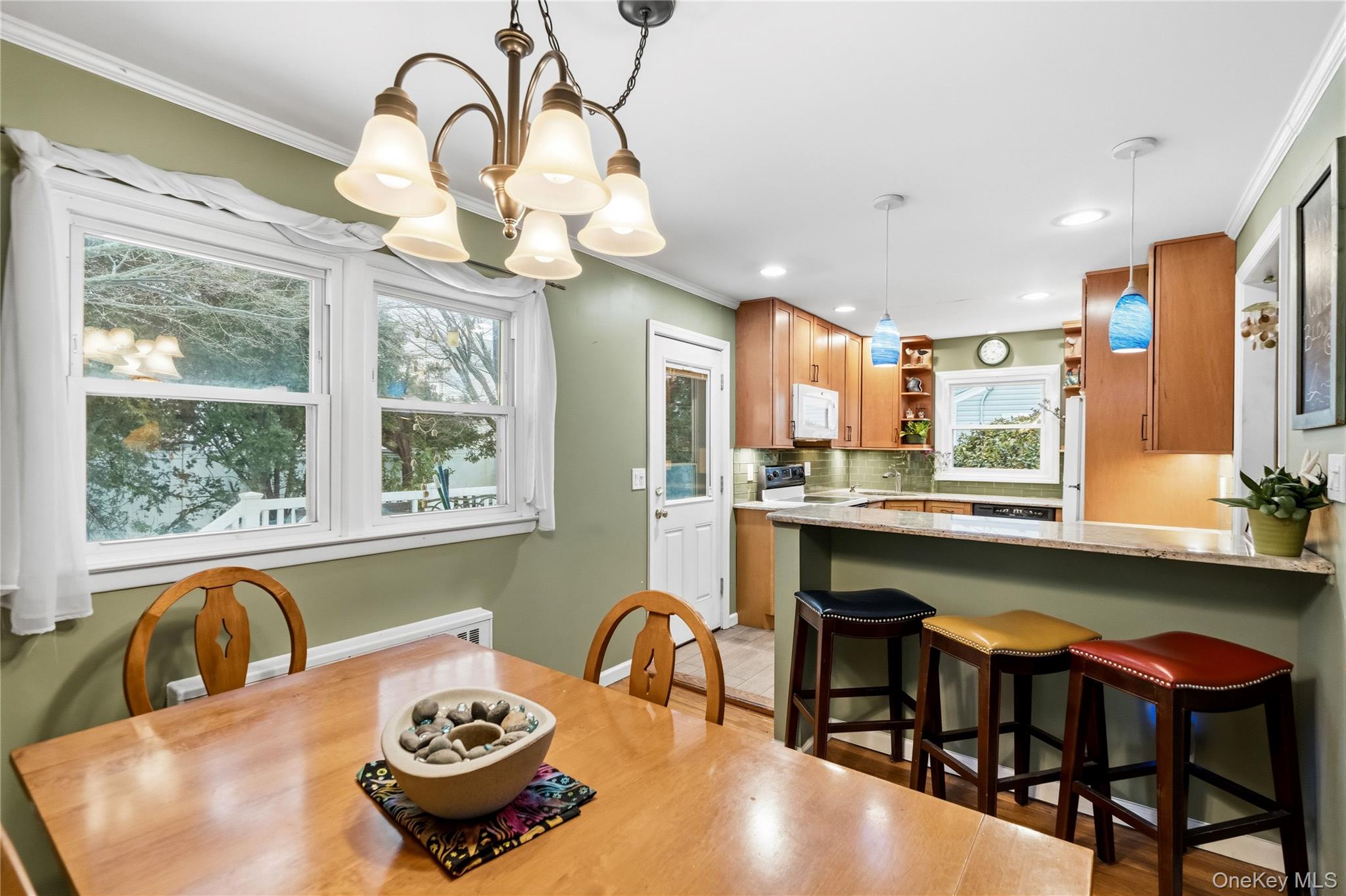 16 Newmarket Road, Syosset, NY 11791