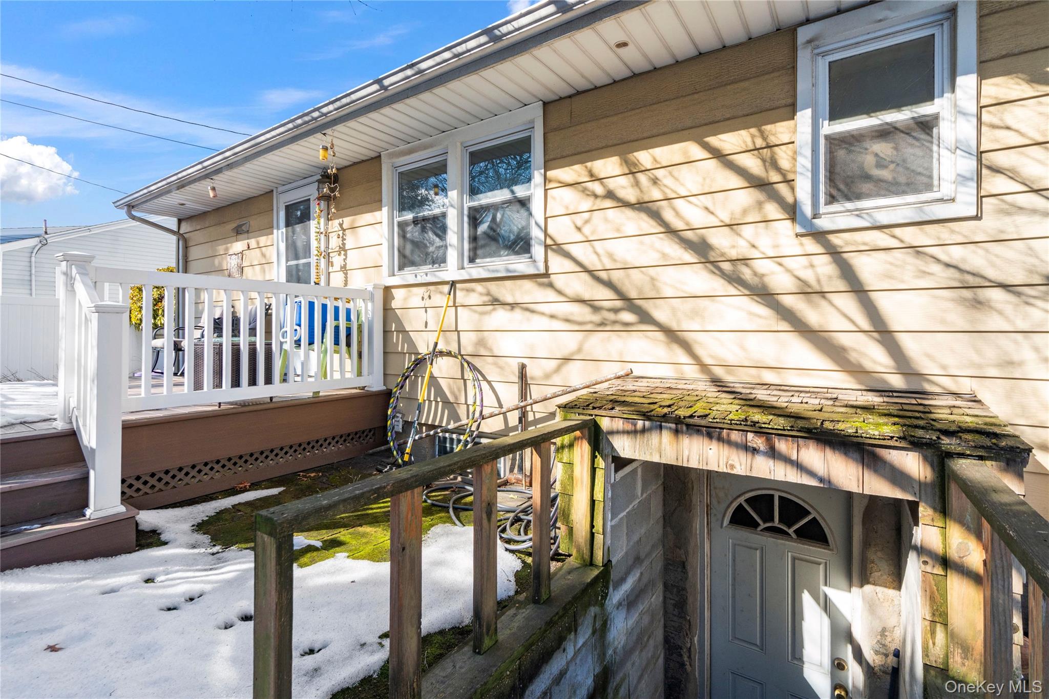 16 Newmarket Road, Syosset, NY 11791