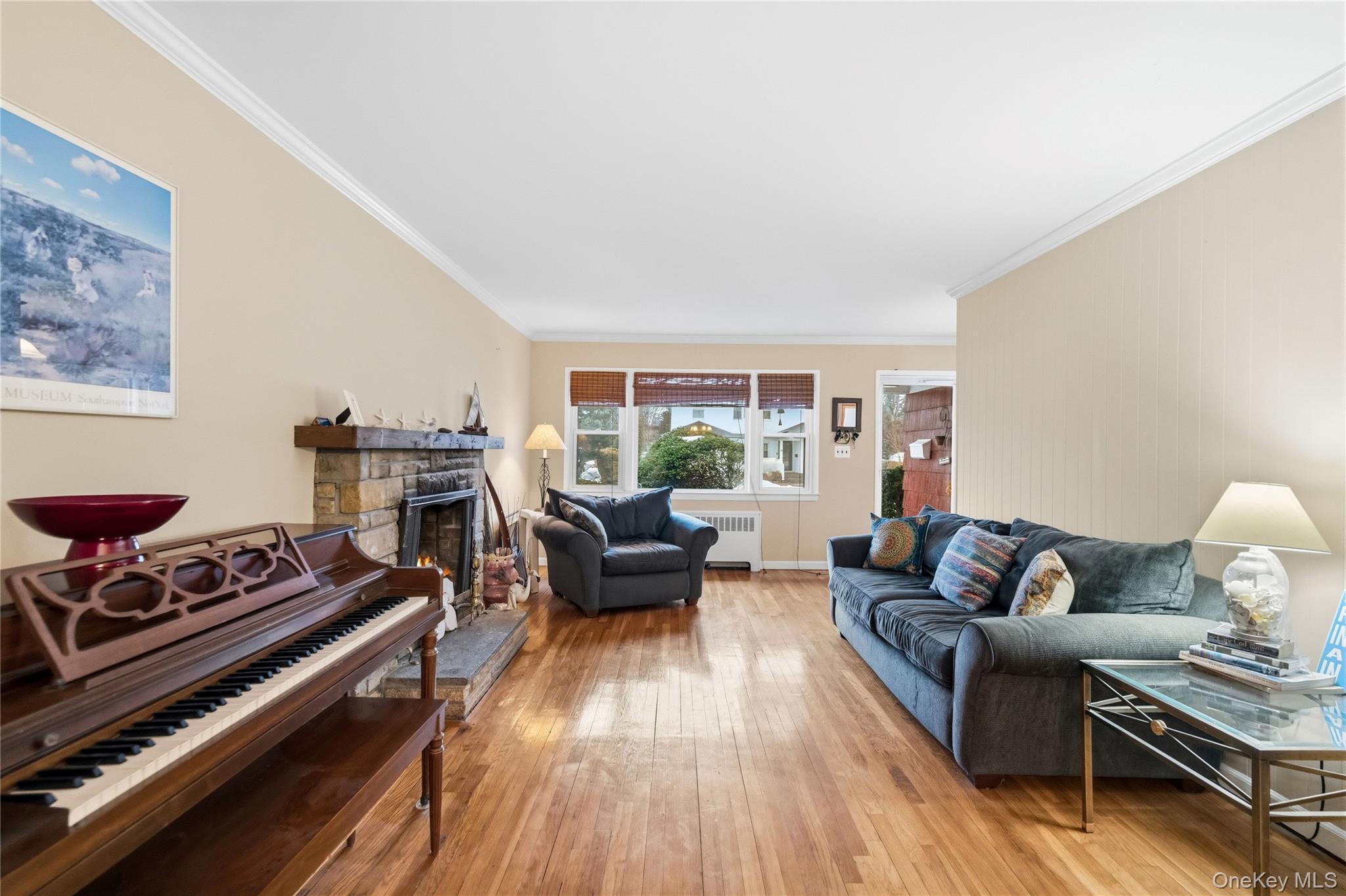 16 Newmarket Road, Syosset, NY 11791