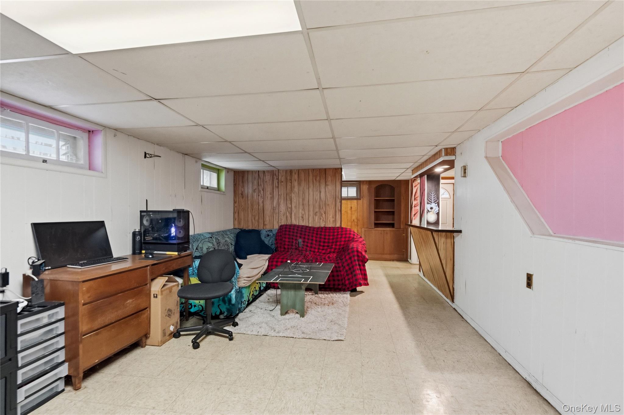 16 Newmarket Road, Syosset, NY 11791