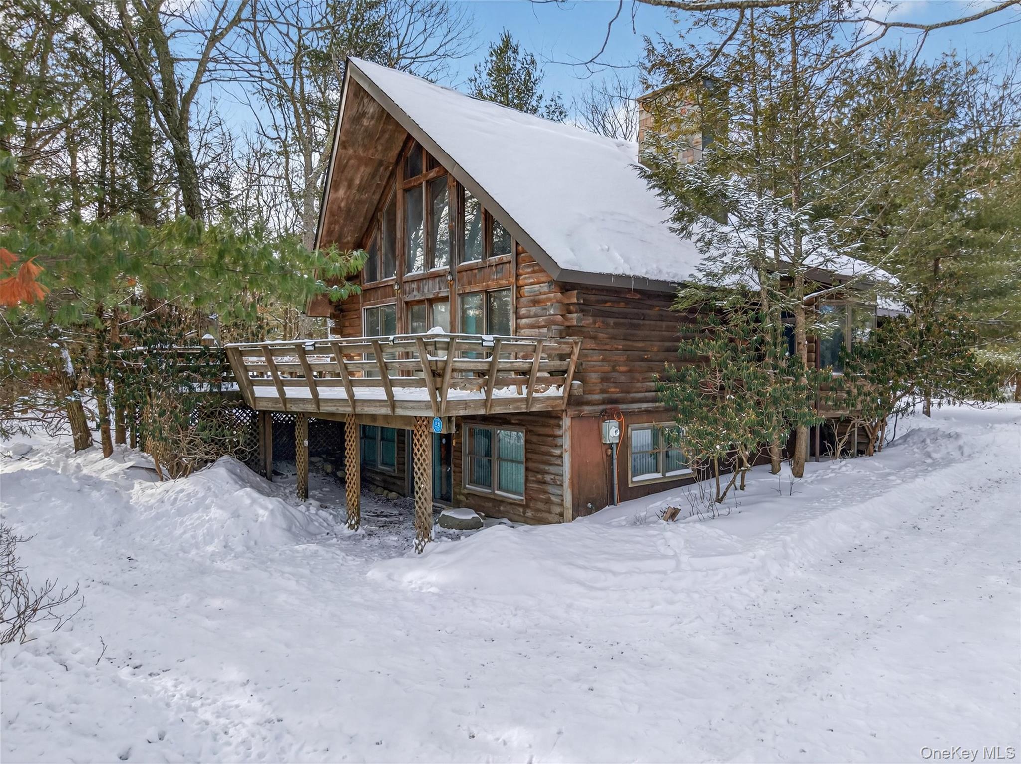 27 Manchester Road, Rock Hill, NY 12775