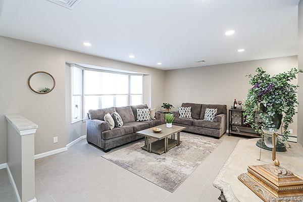 129 Stephen Street, Levittown, NY 11756