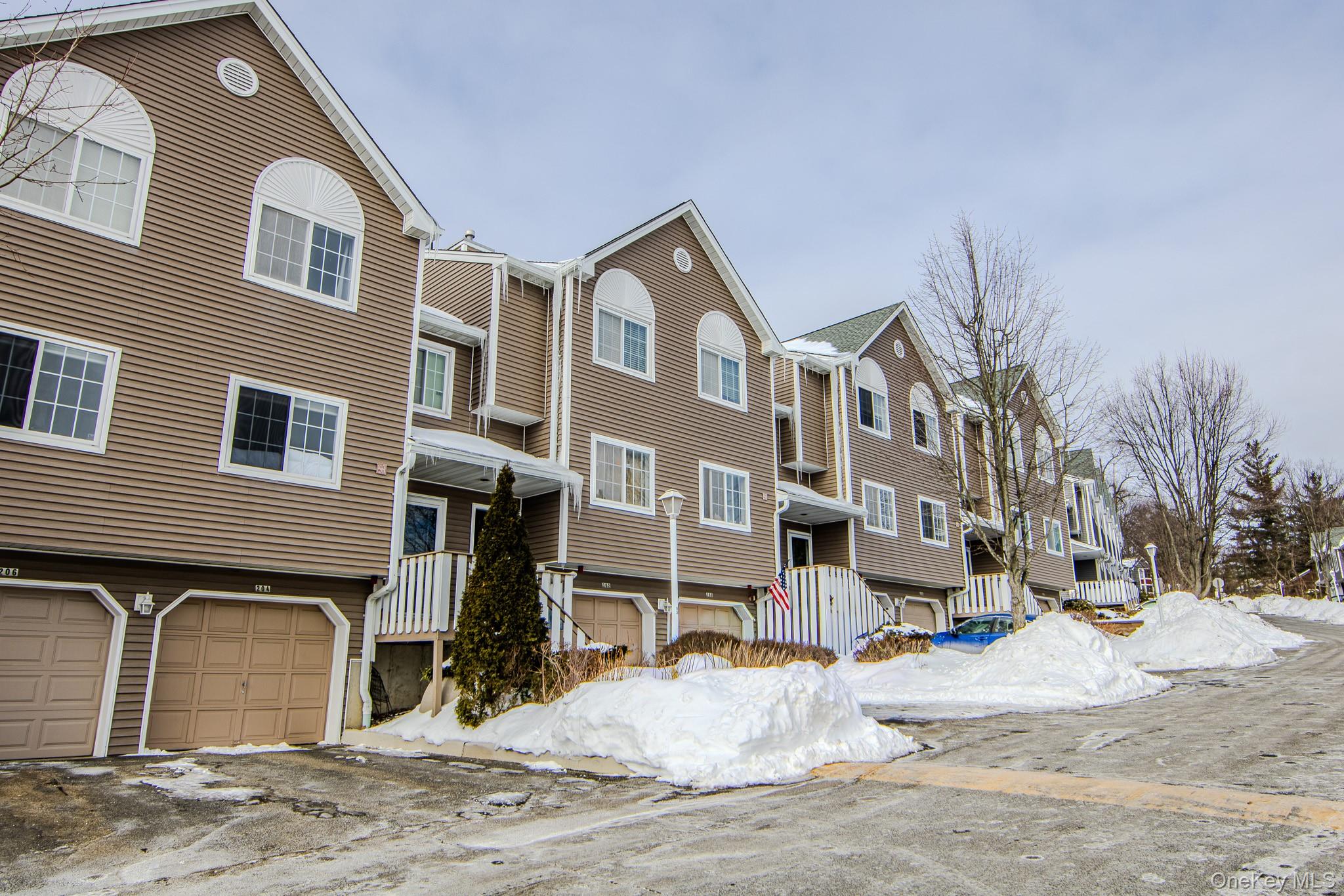 200 Eagle Ridge Way, Nanuet, NY 10954