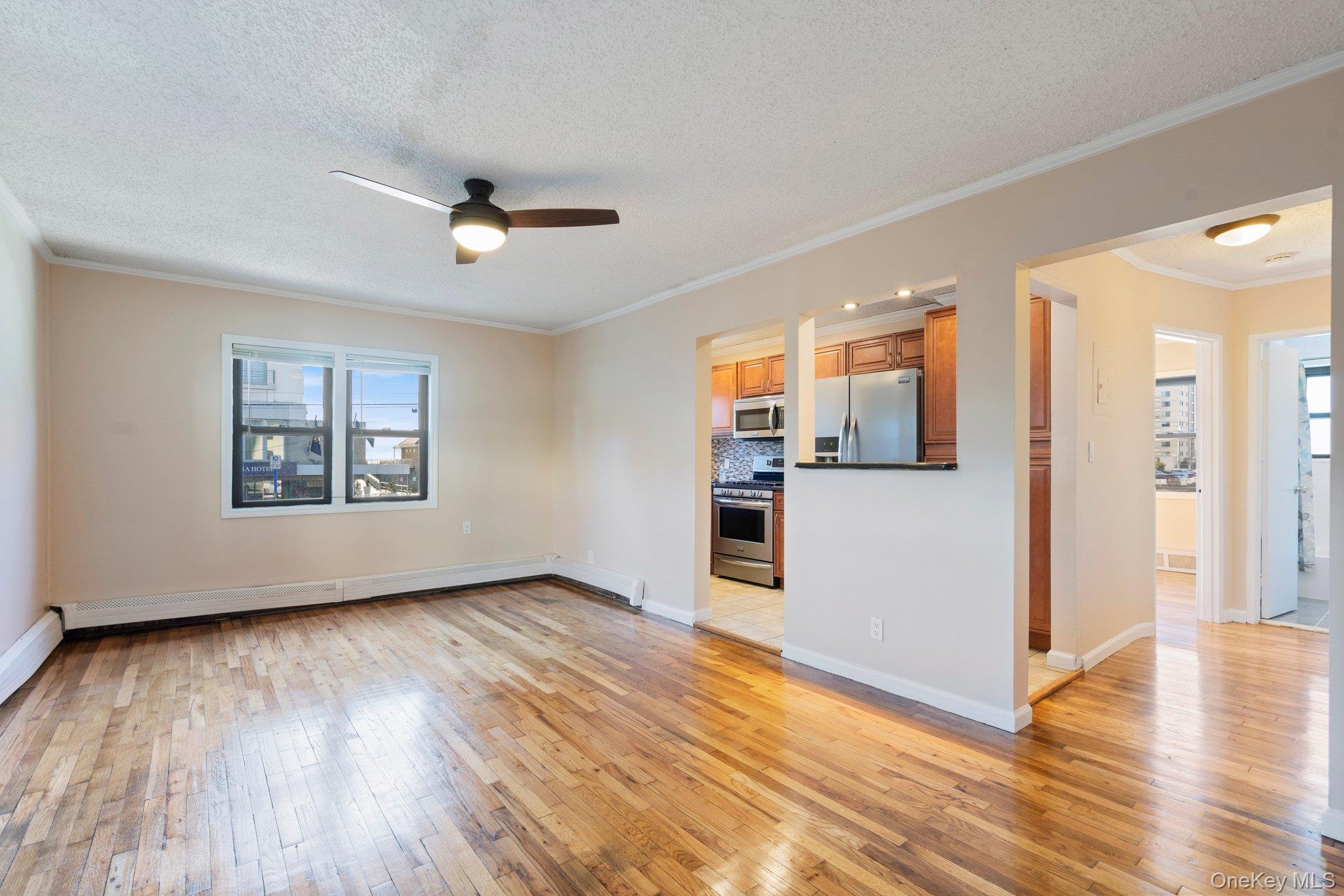 65 W Broadway # 1A, Long Beach, NY 11561