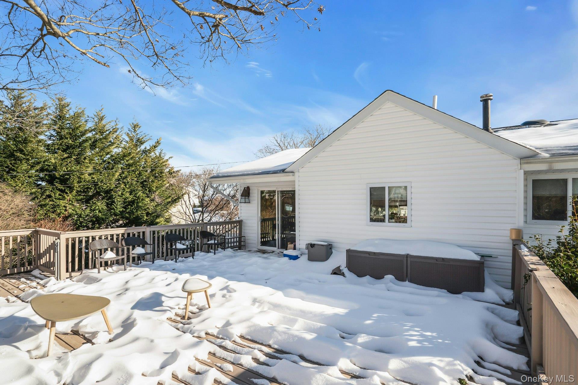 34 Corsa Street, Dix Hills, NY 11746