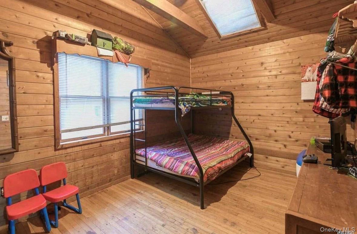 Center Moriches, NY 11934